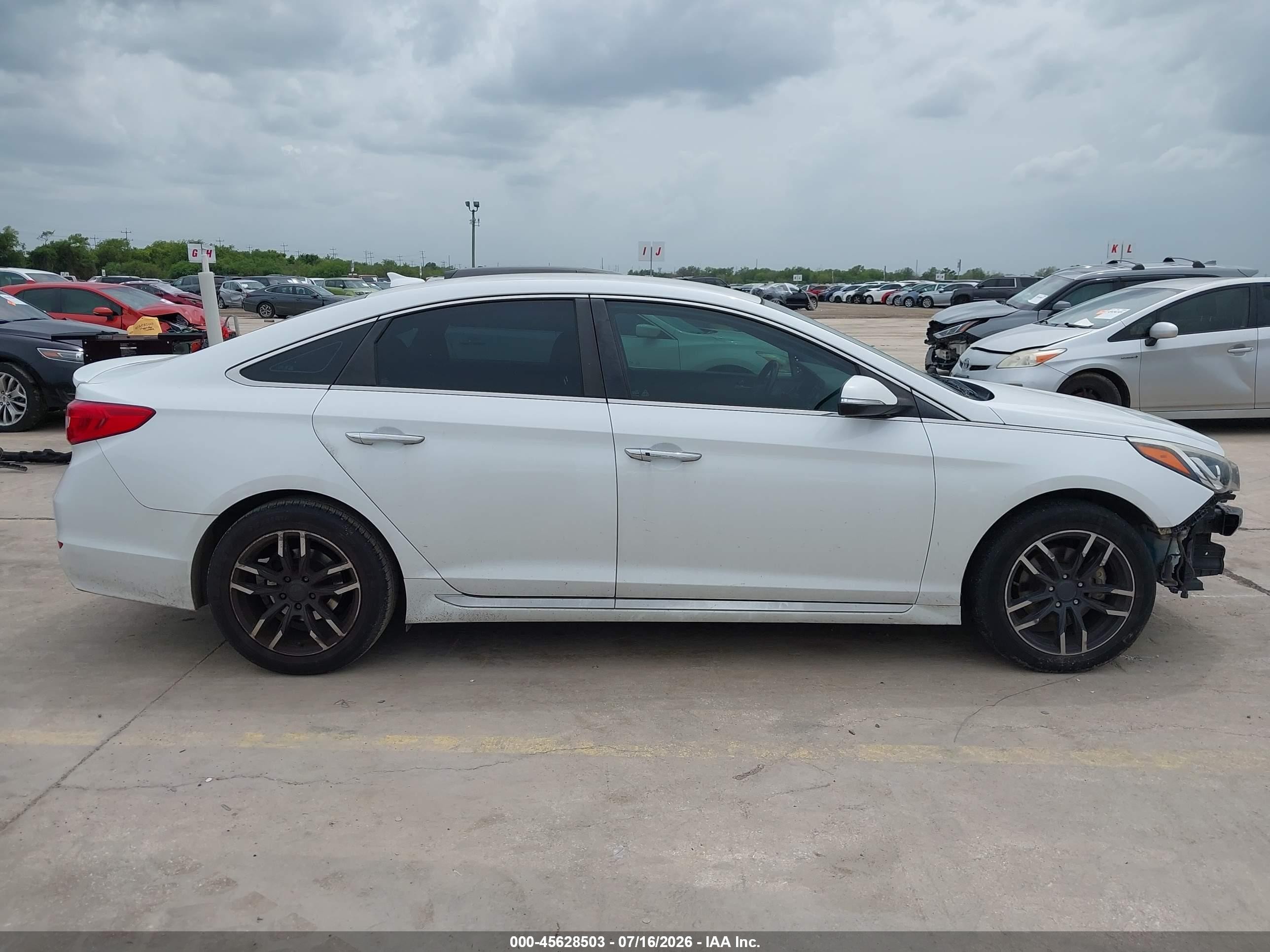 2015 Hyundai Sonata Sport White vin: 5NPE34AF9FH043187