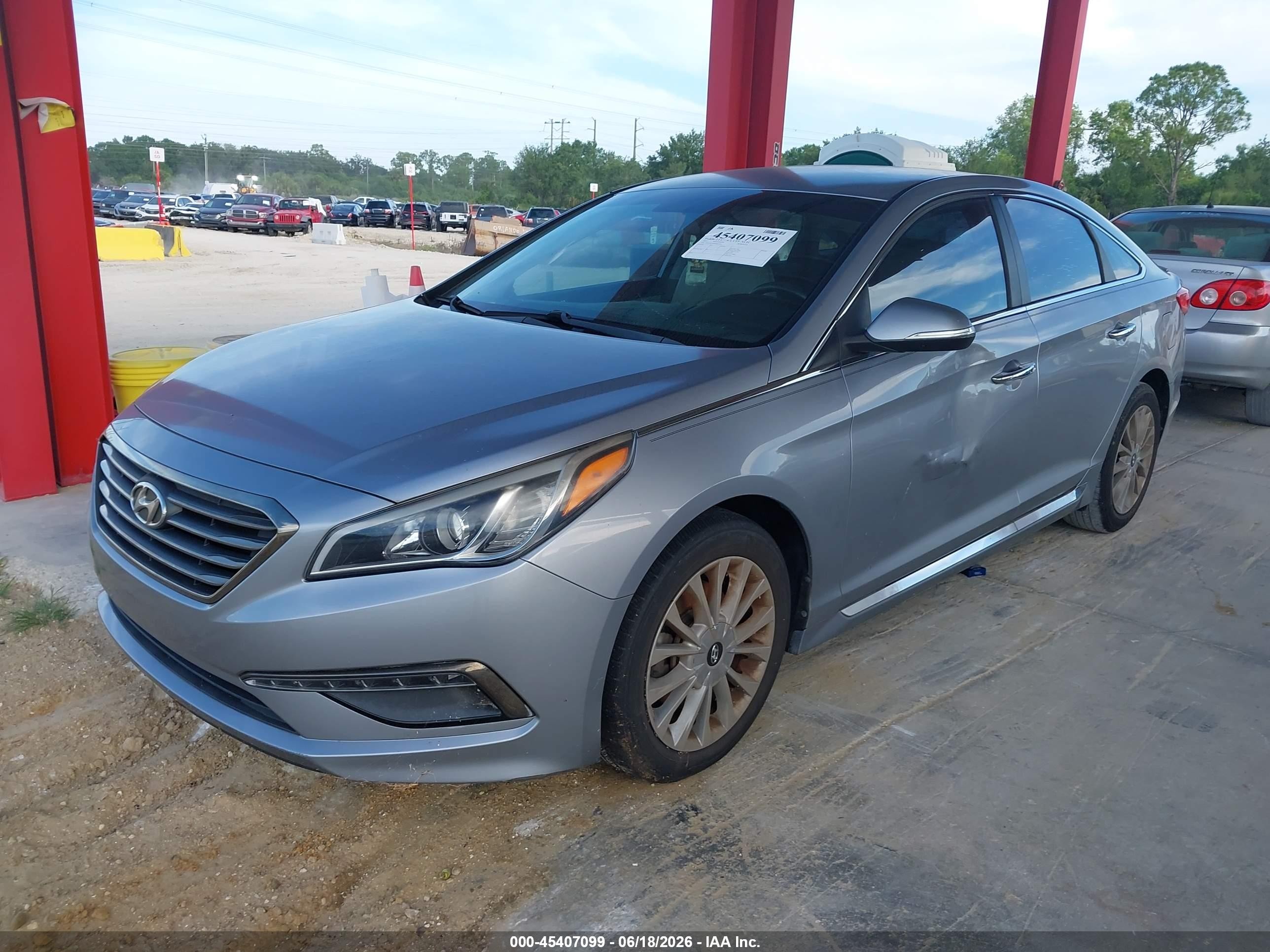 2015 Hyundai Sonata Limited Silver vin: 5NPE34AF9FH047563