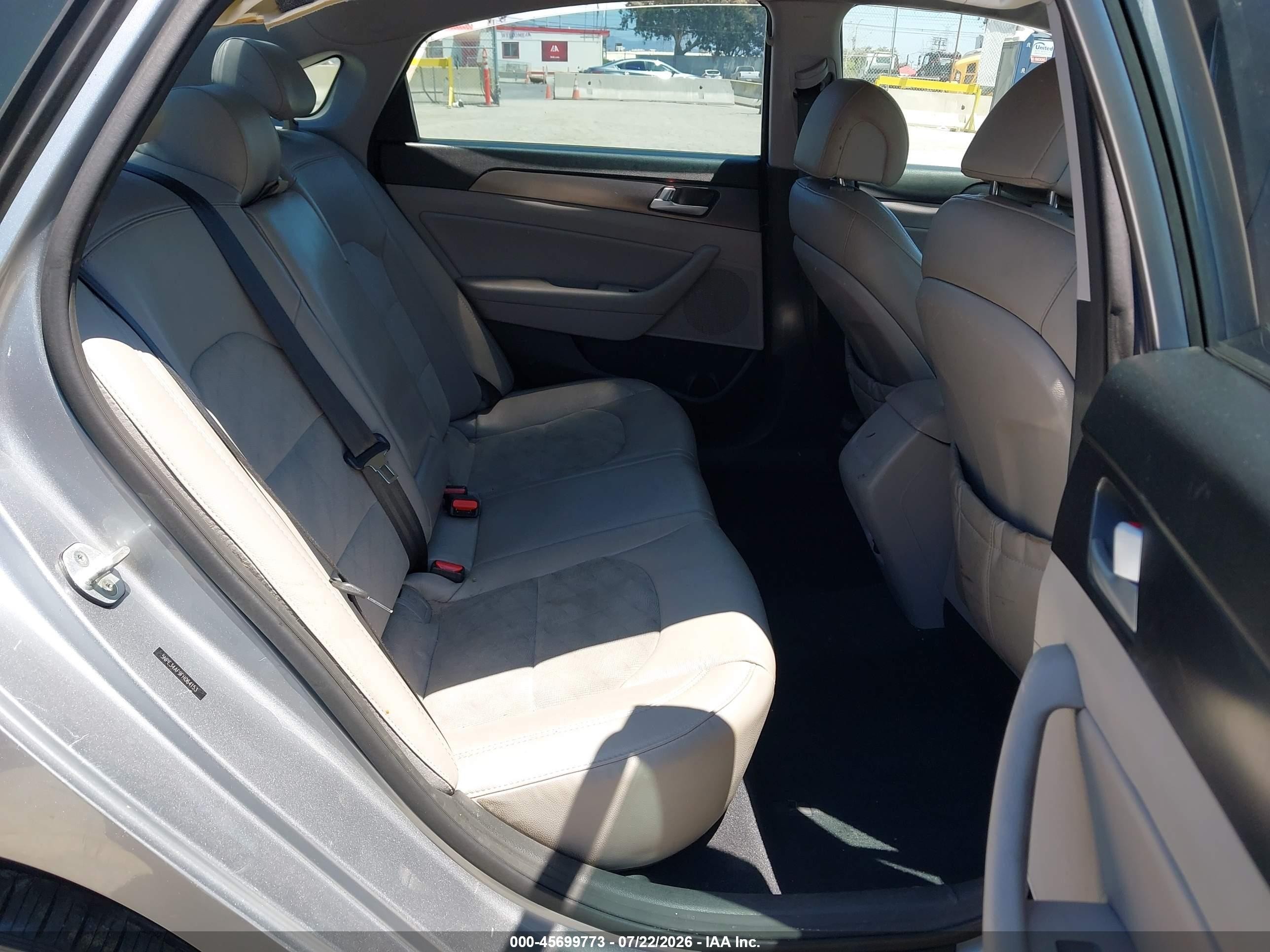2015 Hyundai Sonata Sport Серебряный vin: 5NPE34AF9FH064153