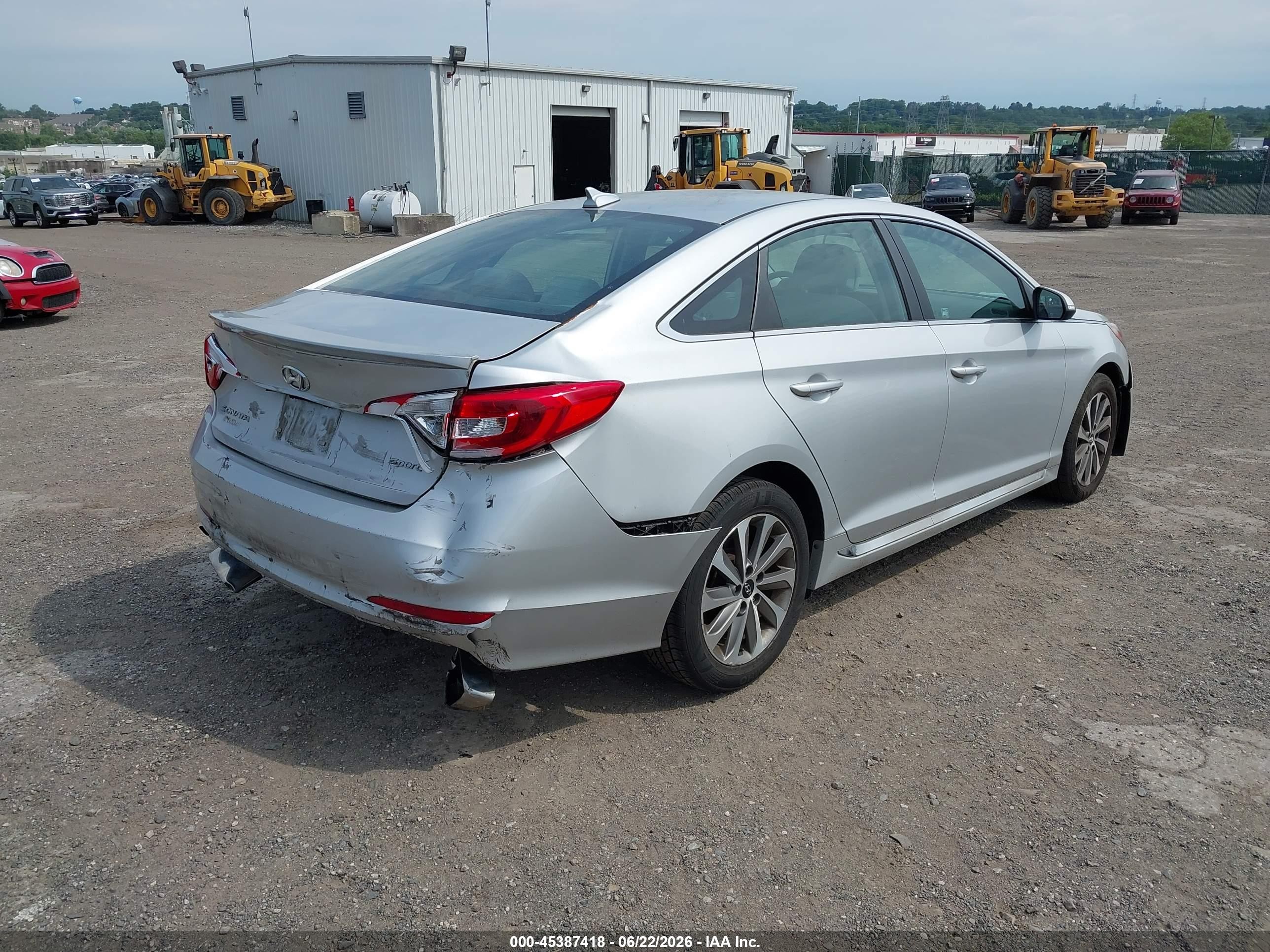 2015 Hyundai Sonata Sport Silver vin: 5NPE34AF9FH067165