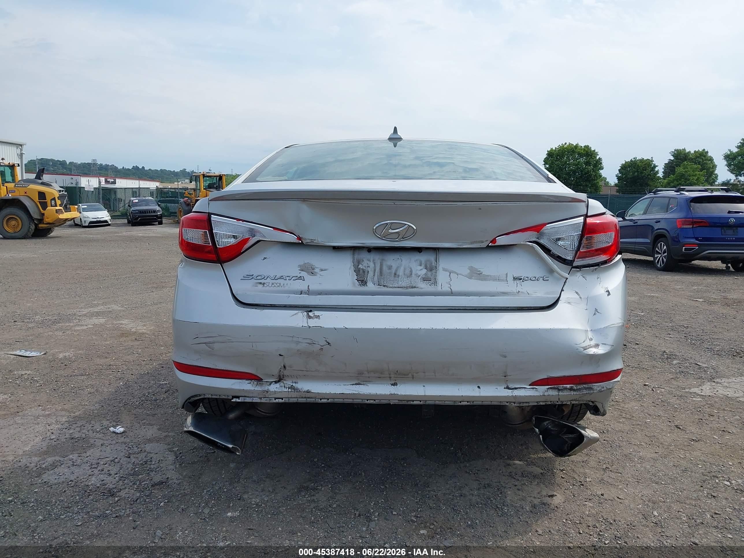 2015 Hyundai Sonata Sport Silver vin: 5NPE34AF9FH067165