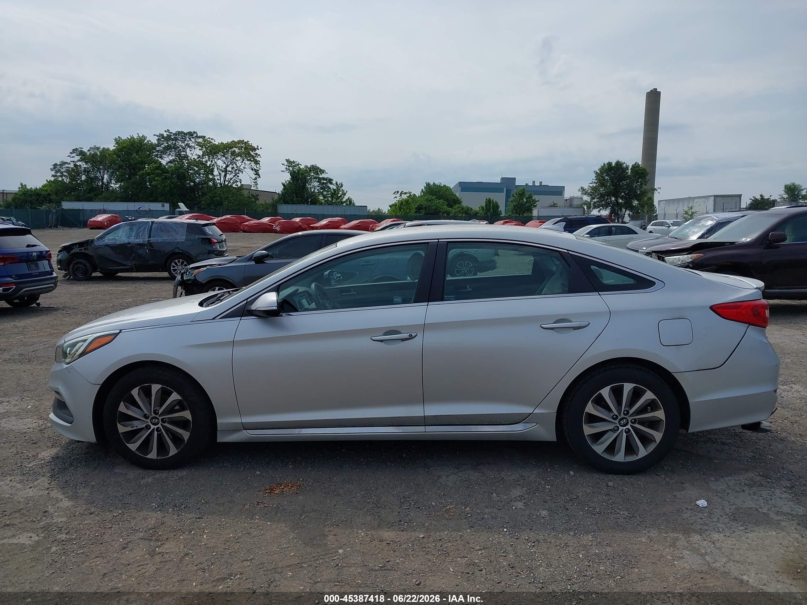 2015 Hyundai Sonata Sport Silver vin: 5NPE34AF9FH067165