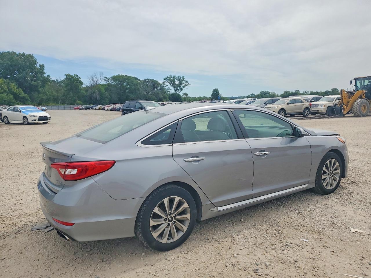 2015 Hyundai Sonata Sport Silver vin: 5NPE34AF9FH099047