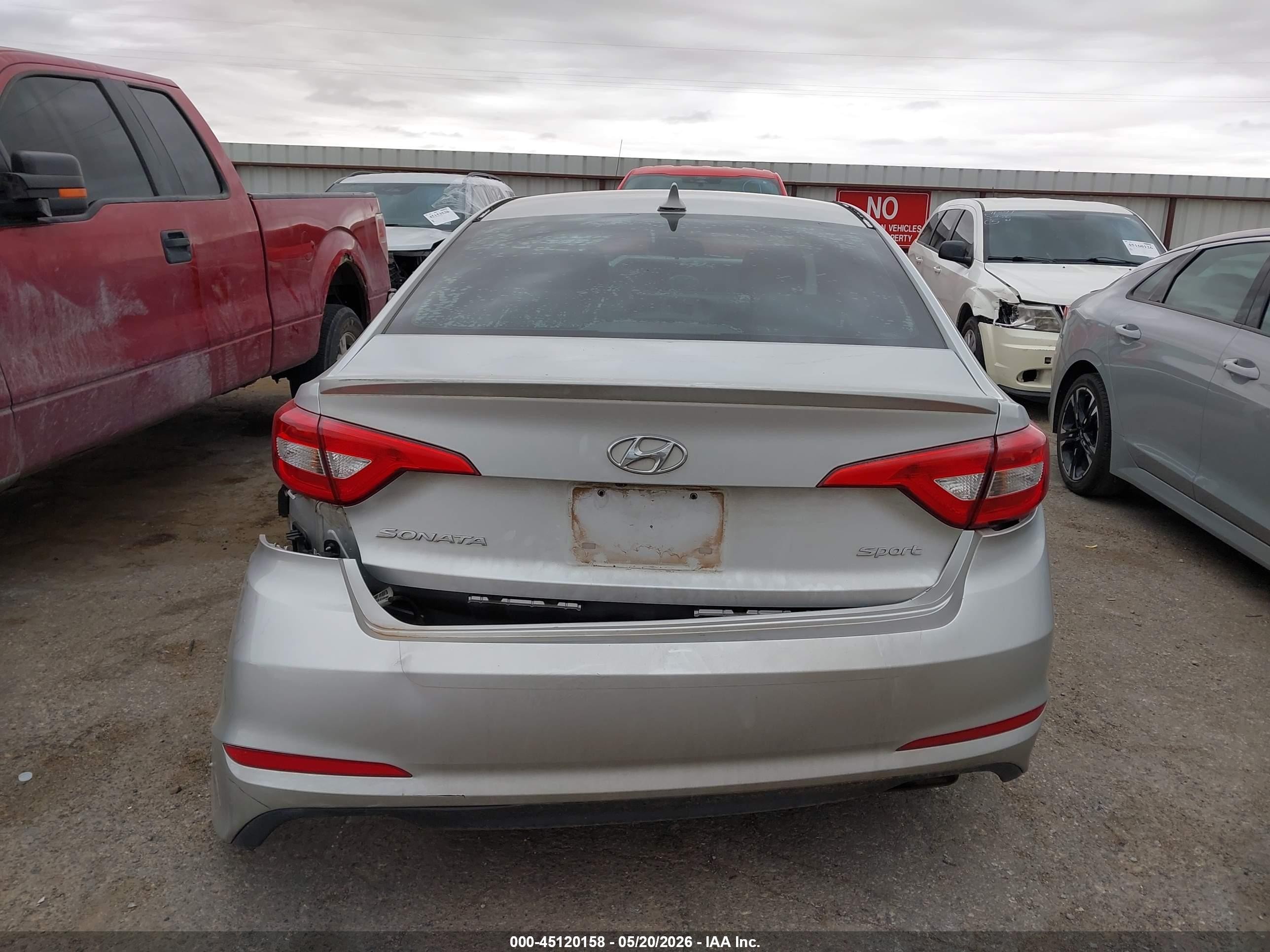 2015 Hyundai Sonata Sport Silver vin: 5NPE34AF9FH111732