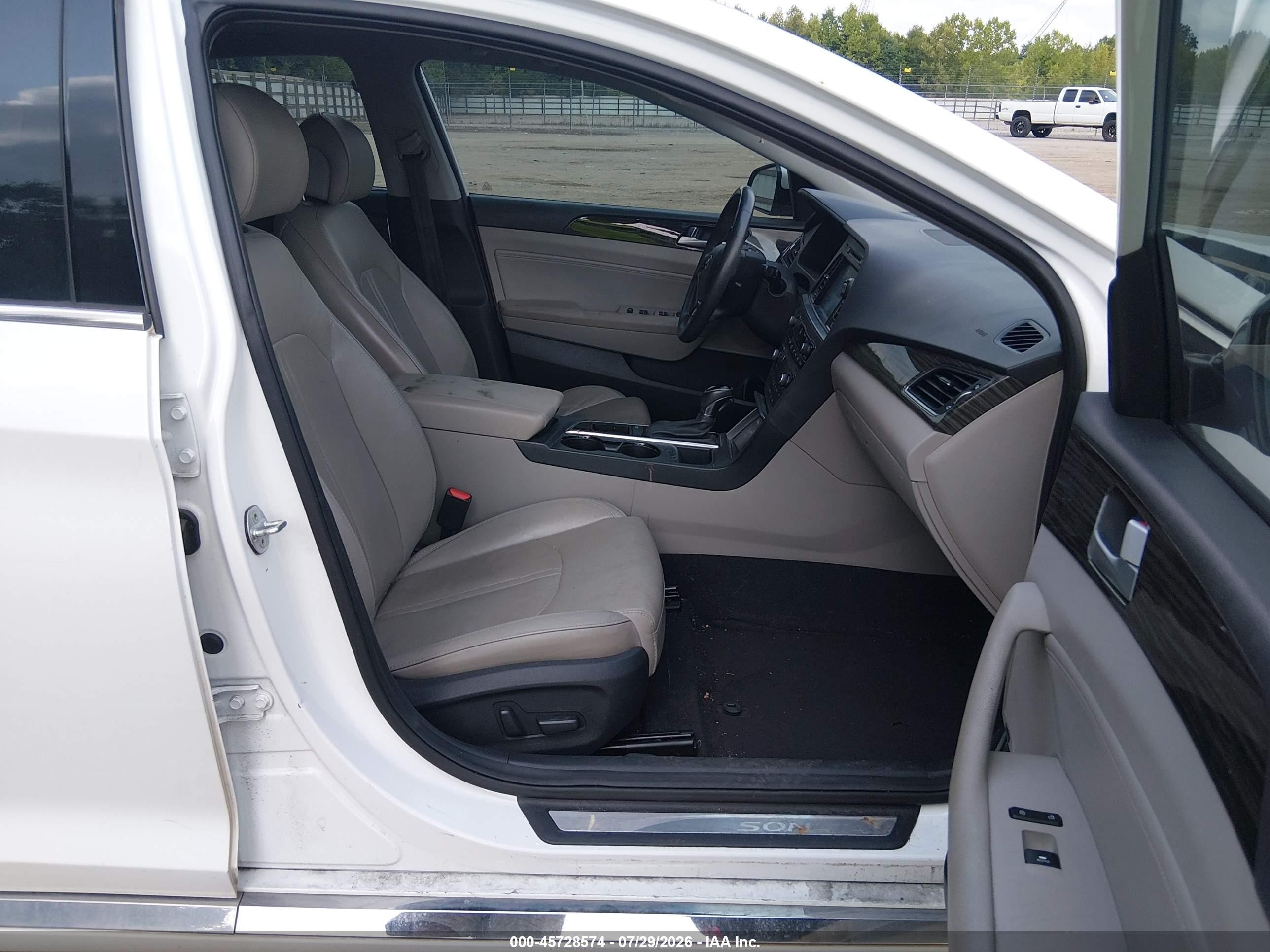 2015 Hyundai Sonata Limited White vin: 5NPE34AF9FH250436