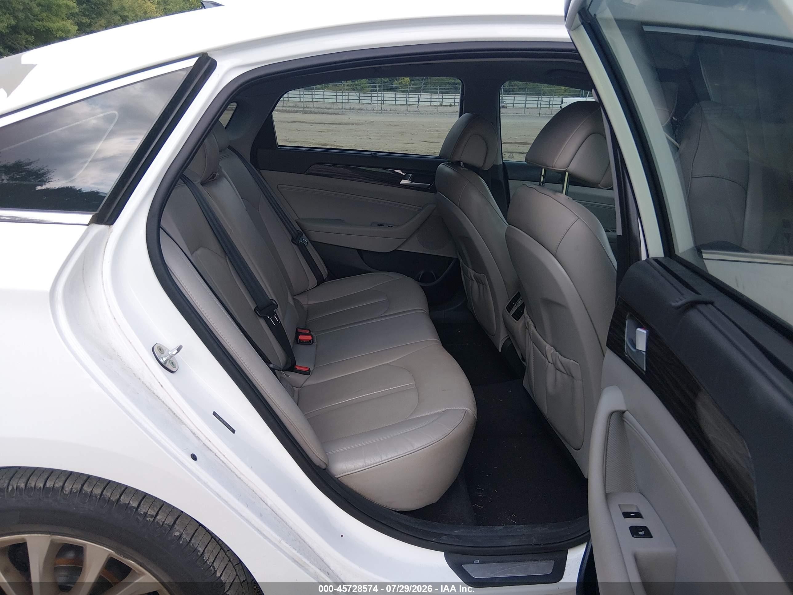 2015 Hyundai Sonata Limited White vin: 5NPE34AF9FH250436