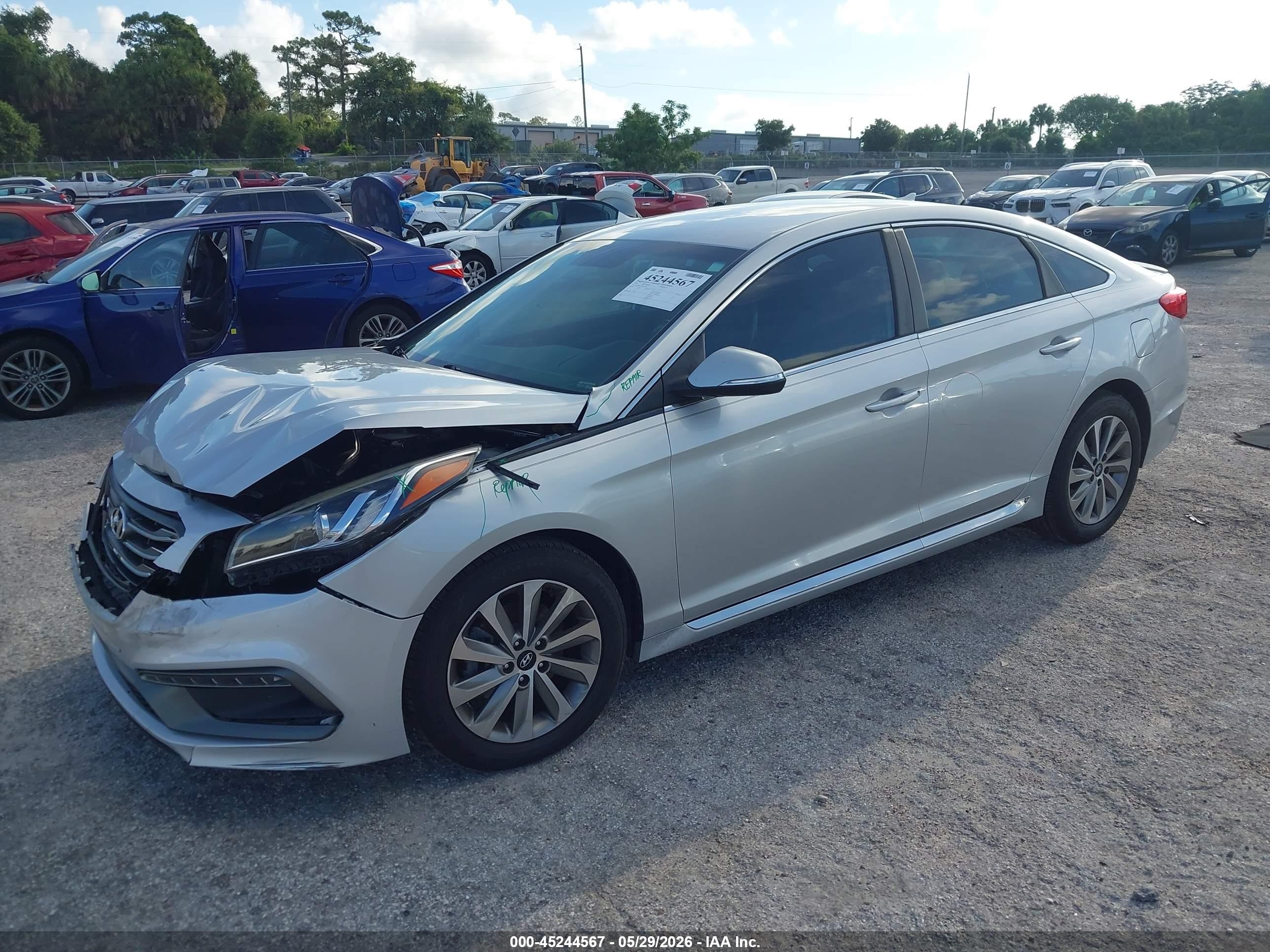 2016 Hyundai Sonata Sport Silver vin: 5NPE34AF9GH327971