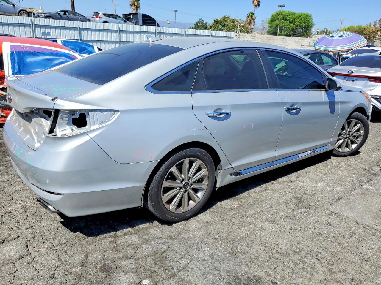 2017 Hyundai Sonata Limited Silver vin: 5NPE34AF9HH470694