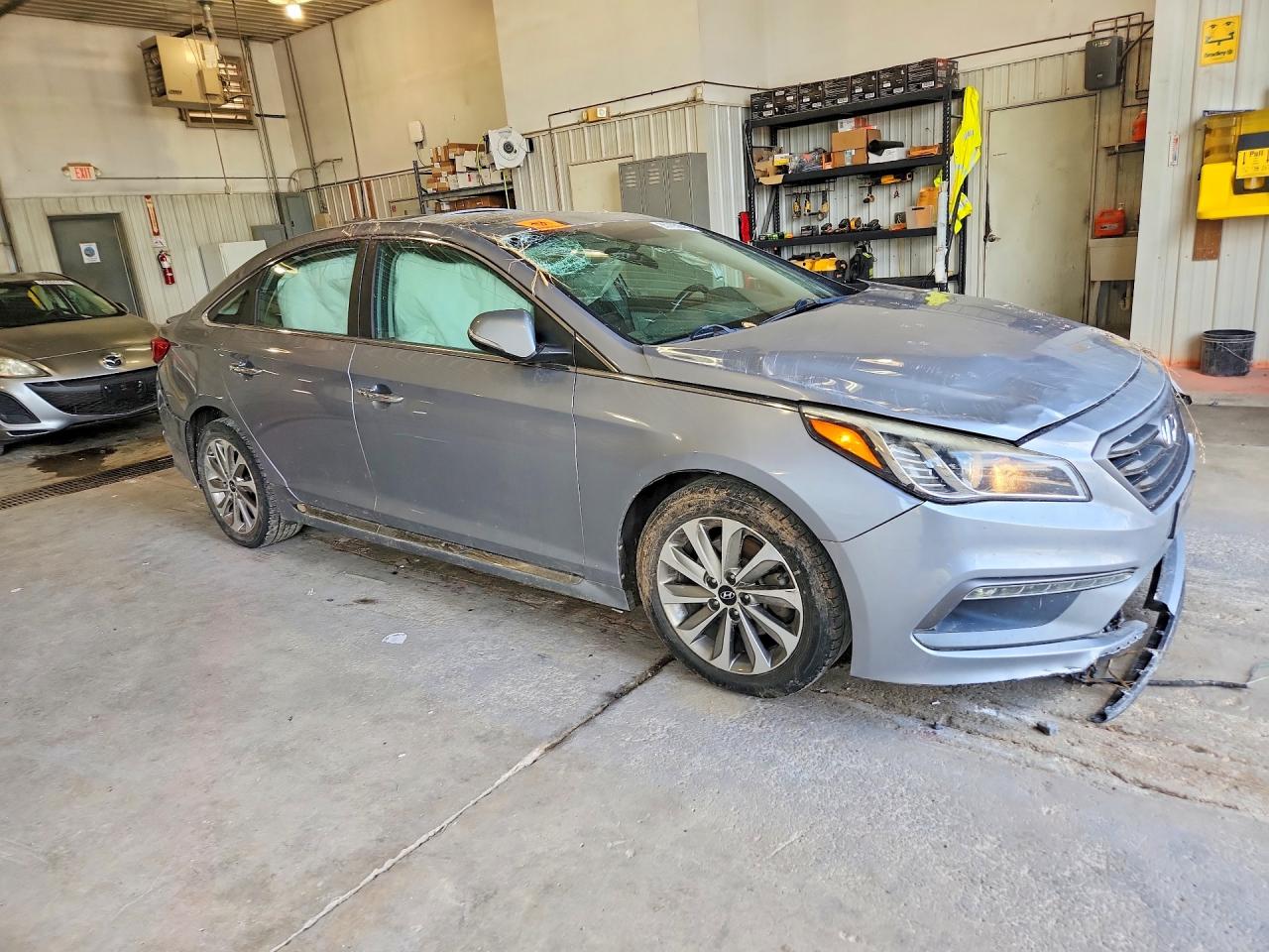 2017 Hyundai Sonata Sport Silver vin: 5NPE34AF9HH582377