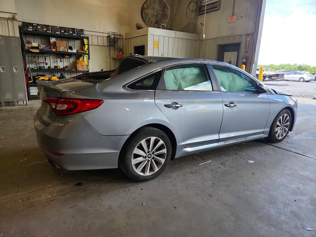 2017 Hyundai Sonata Sport Silver vin: 5NPE34AF9HH582377