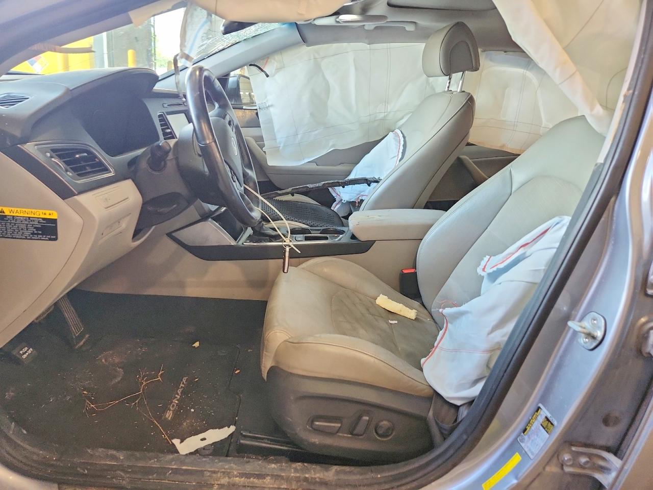 2017 Hyundai Sonata Sport Silver vin: 5NPE34AF9HH582377
