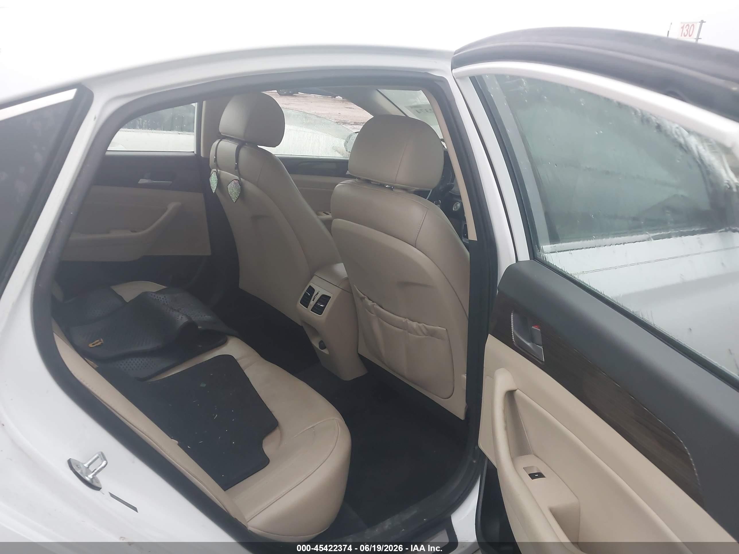 2019 Hyundai Sonata Limited Белый vin: 5NPE34AF9KH789990
