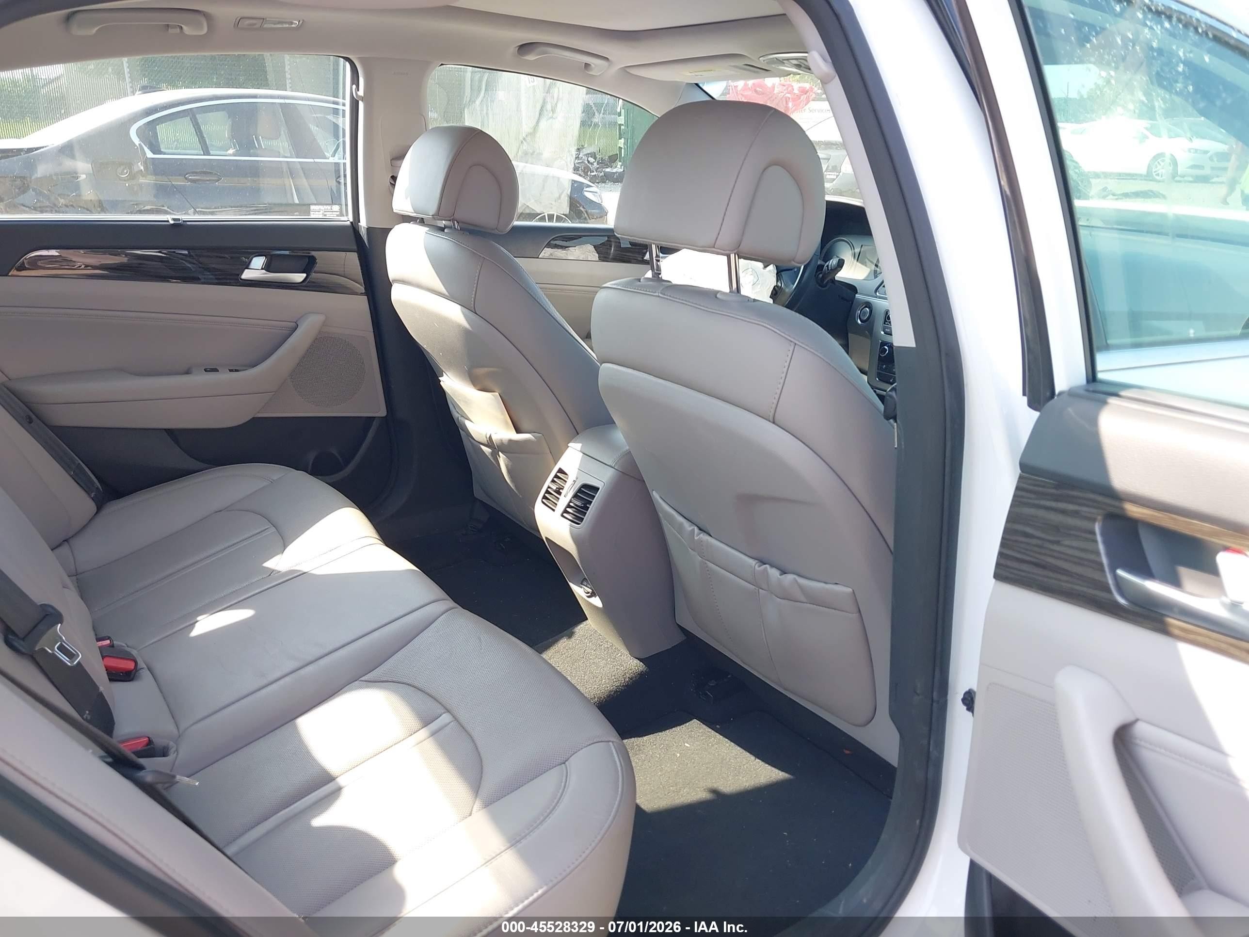 2015 Hyundai Sonata Limited Белый vin: 5NPE34AFXFH020629