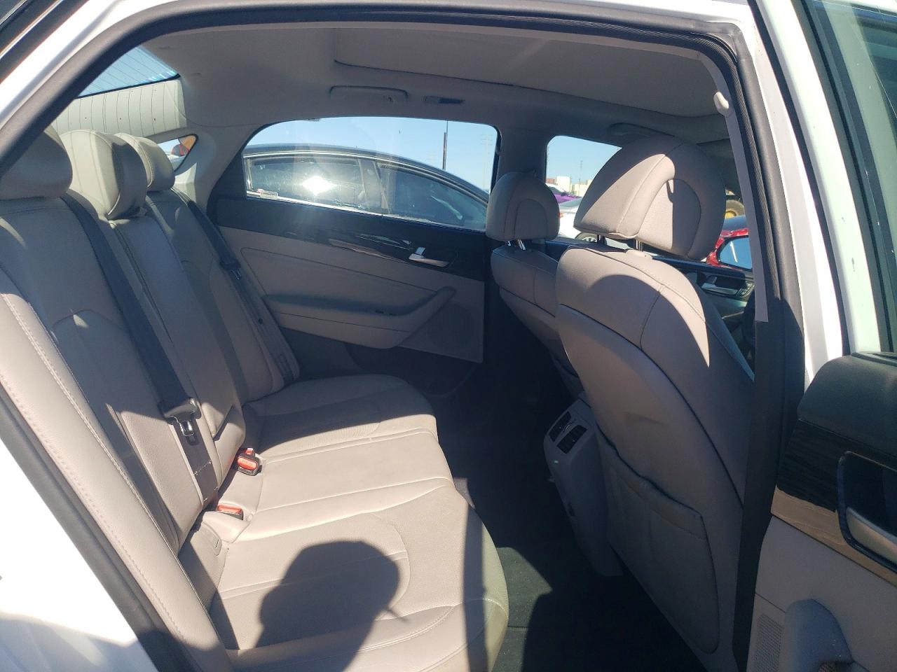 2015 Hyundai Sonata Limited White vin: 5NPE34AFXFH025264