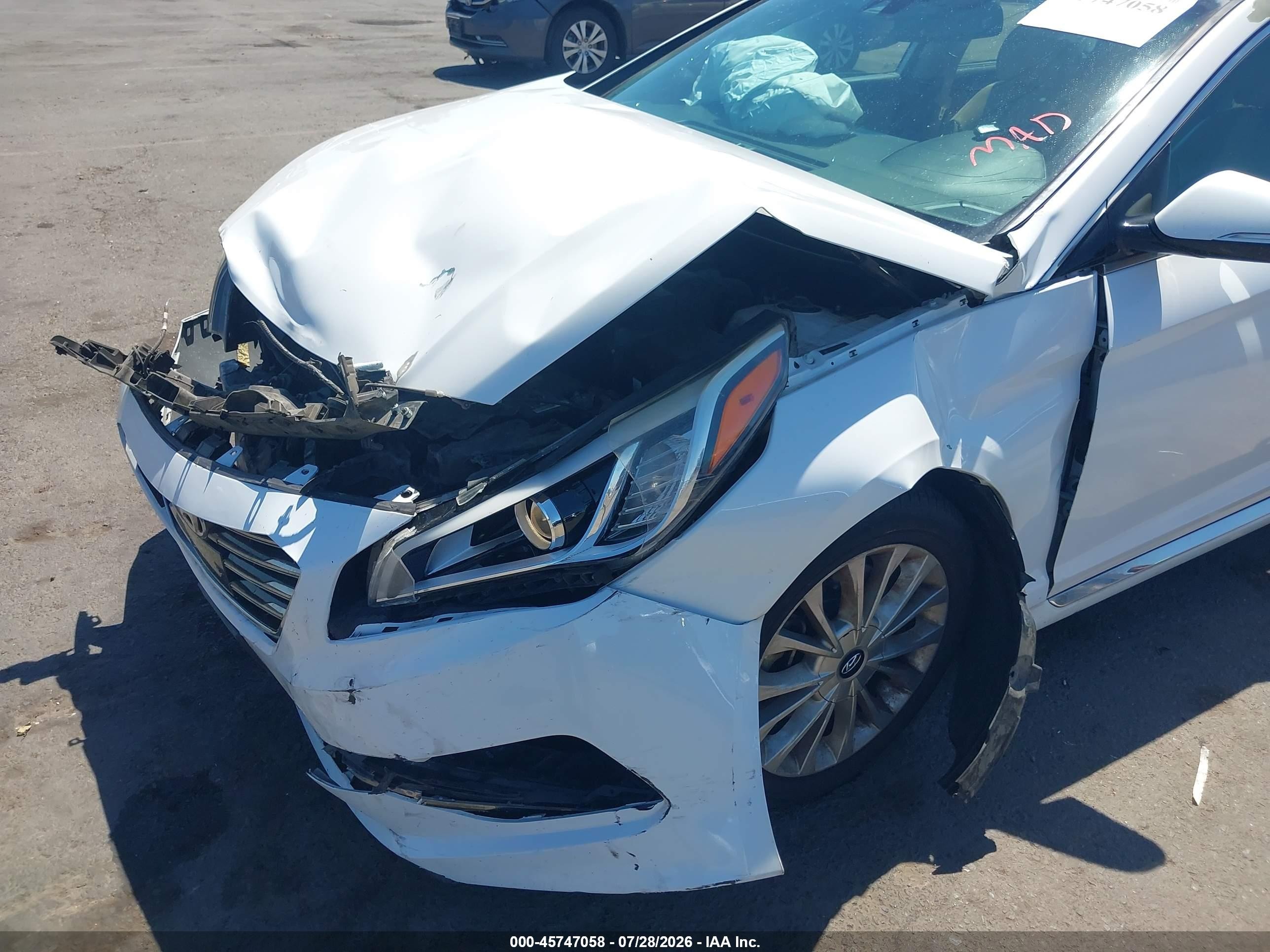 2015 Hyundai Sonata Limited White vin: 5NPE34AFXFH038693
