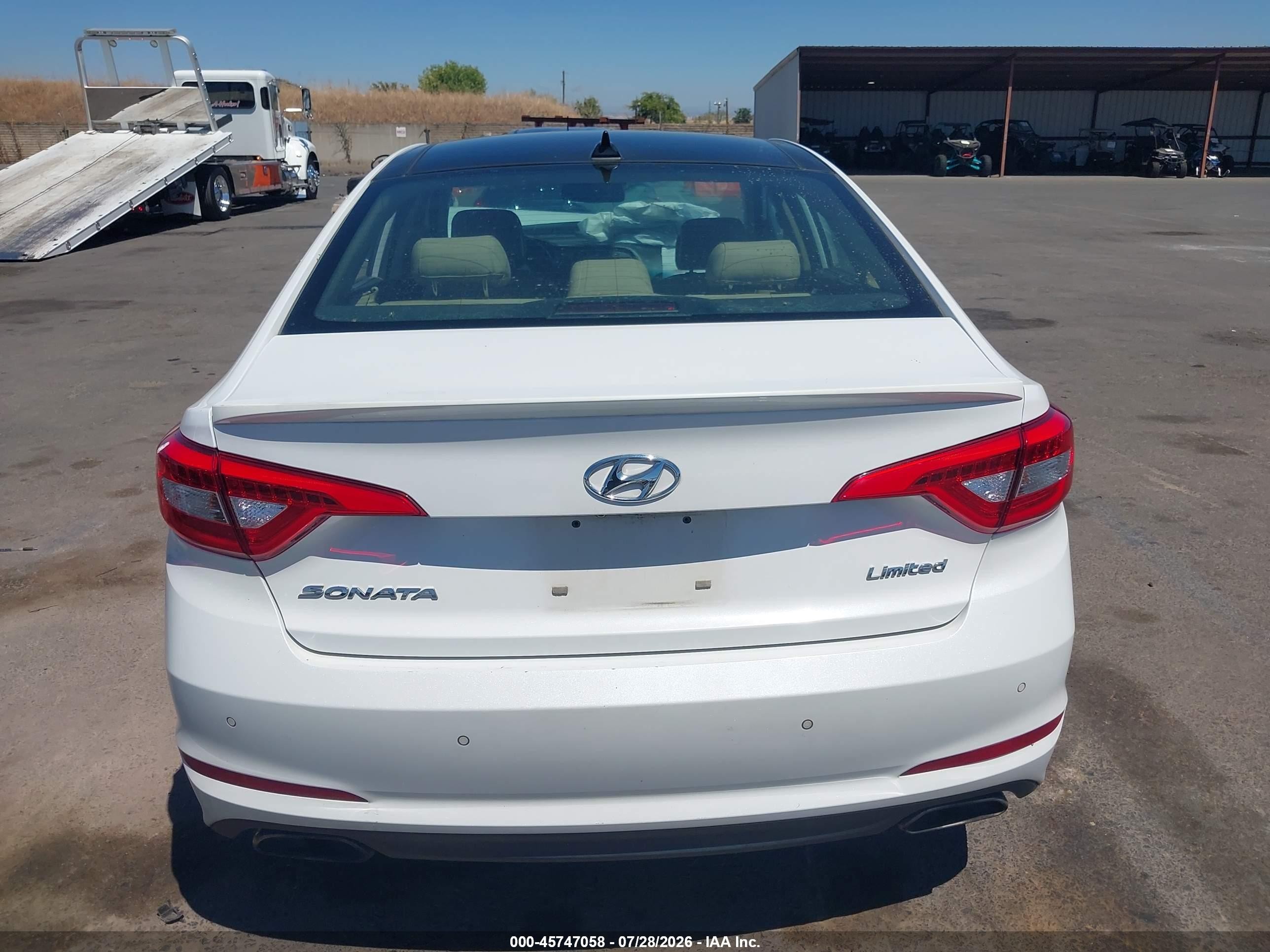 2015 Hyundai Sonata Limited White vin: 5NPE34AFXFH038693