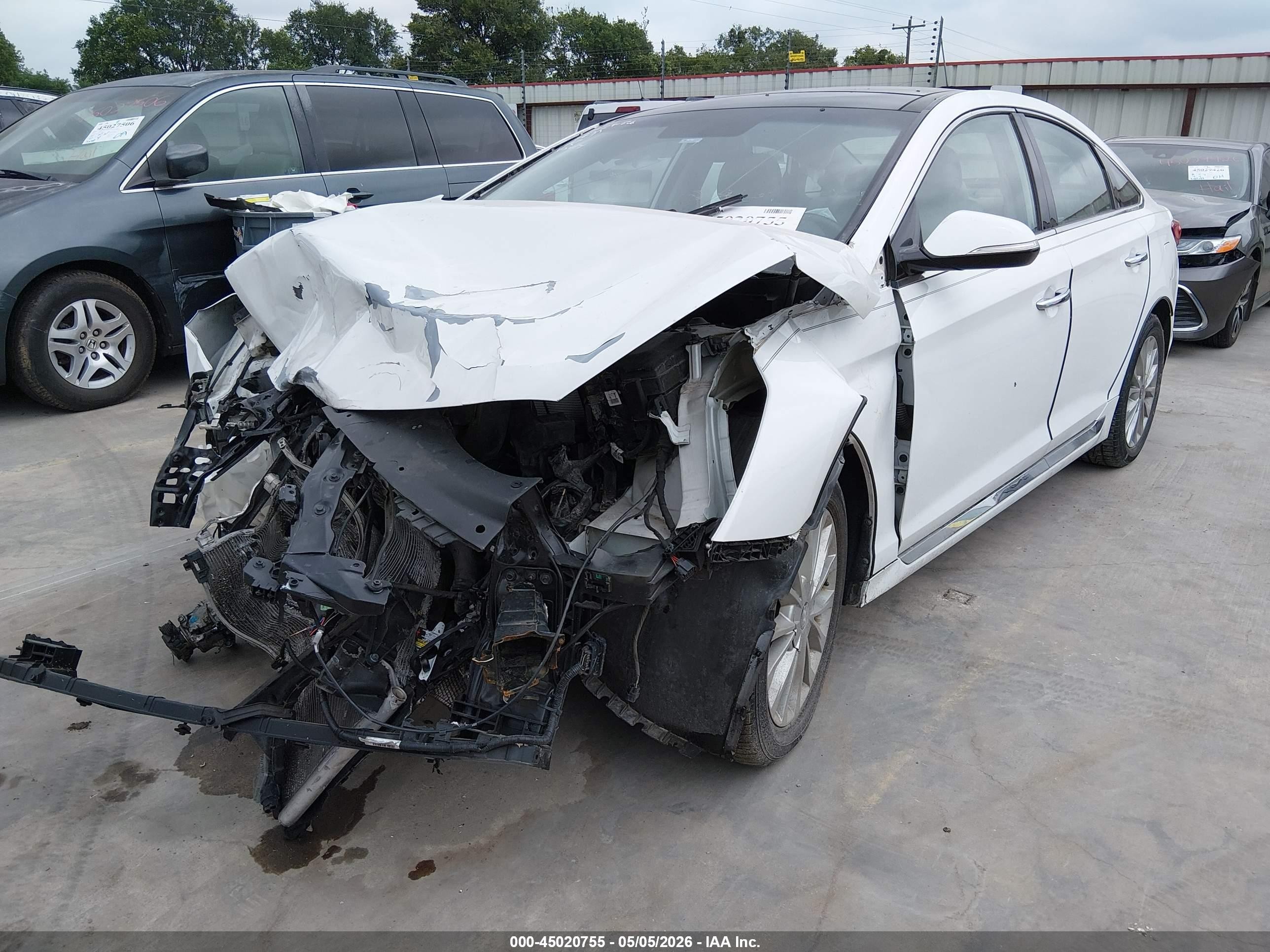 2015 Hyundai Sonata Limited White vin: 5NPE34AFXFH044400