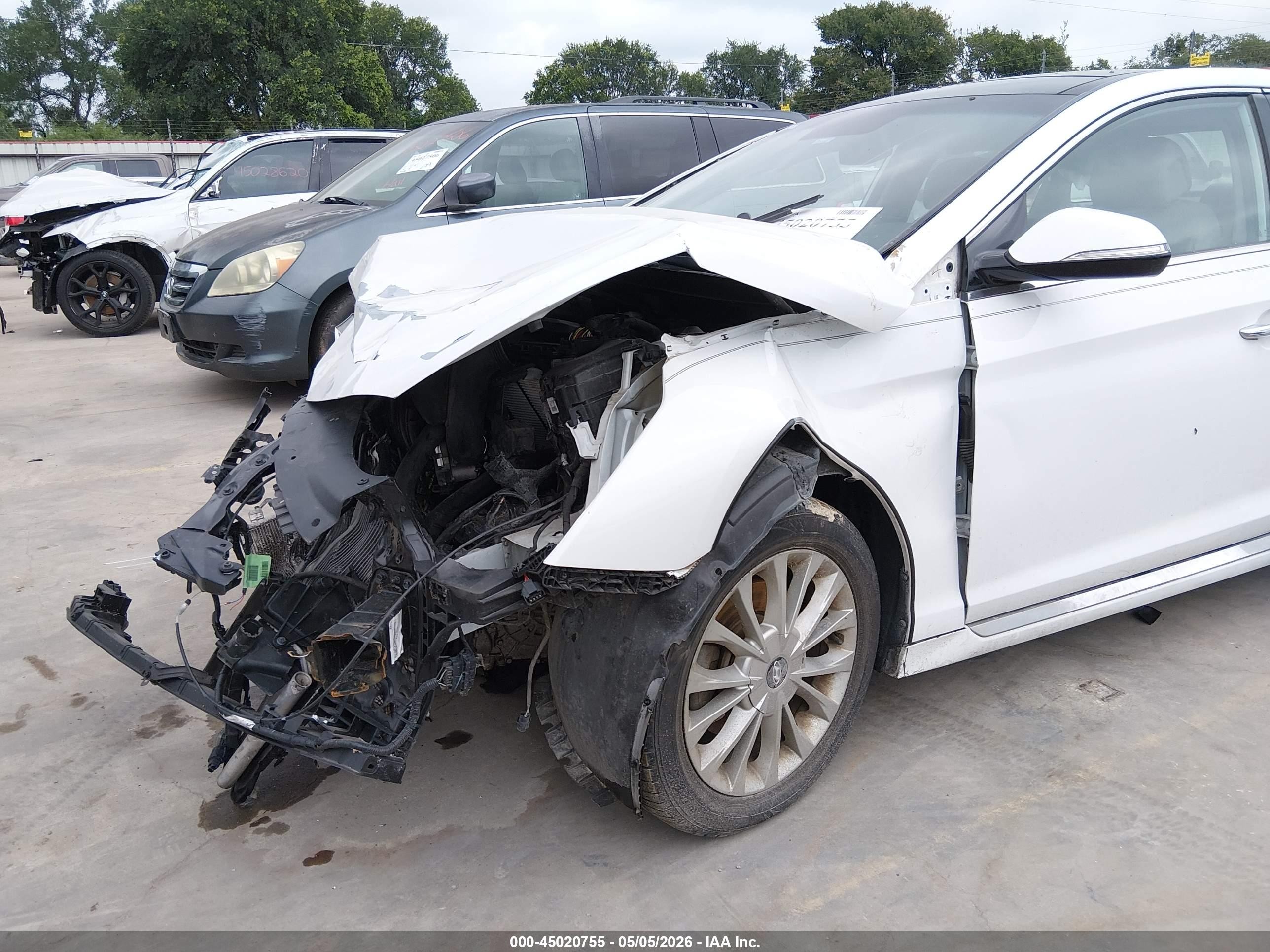 2015 Hyundai Sonata Limited White vin: 5NPE34AFXFH044400