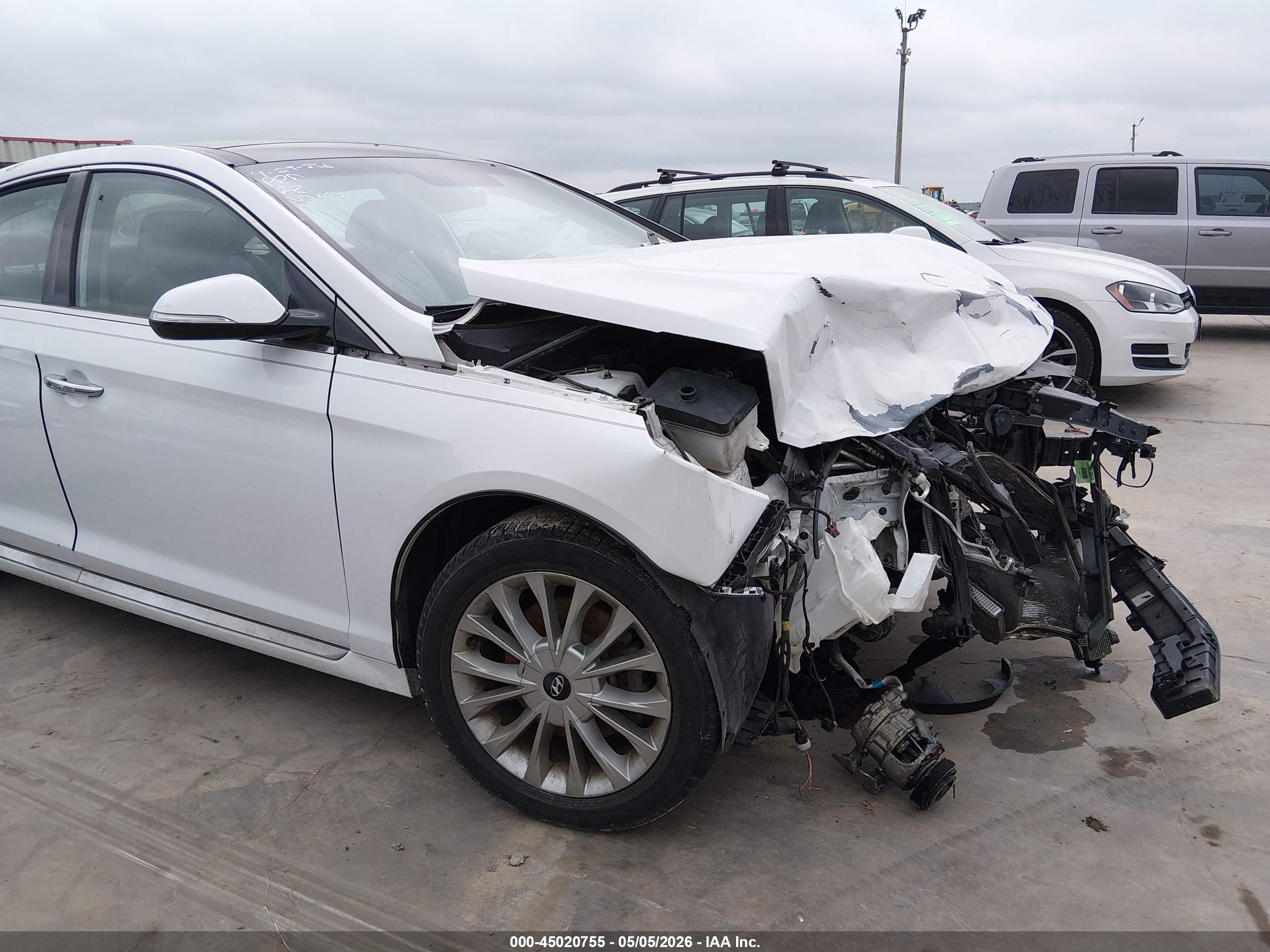 2015 Hyundai Sonata Limited White vin: 5NPE34AFXFH044400
