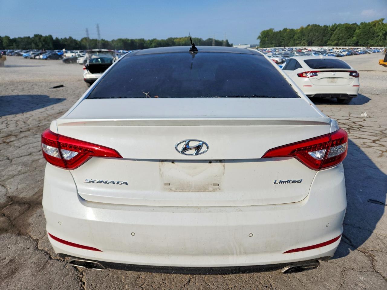 2015 Hyundai Sonata Limited White vin: 5NPE34AFXFH066784