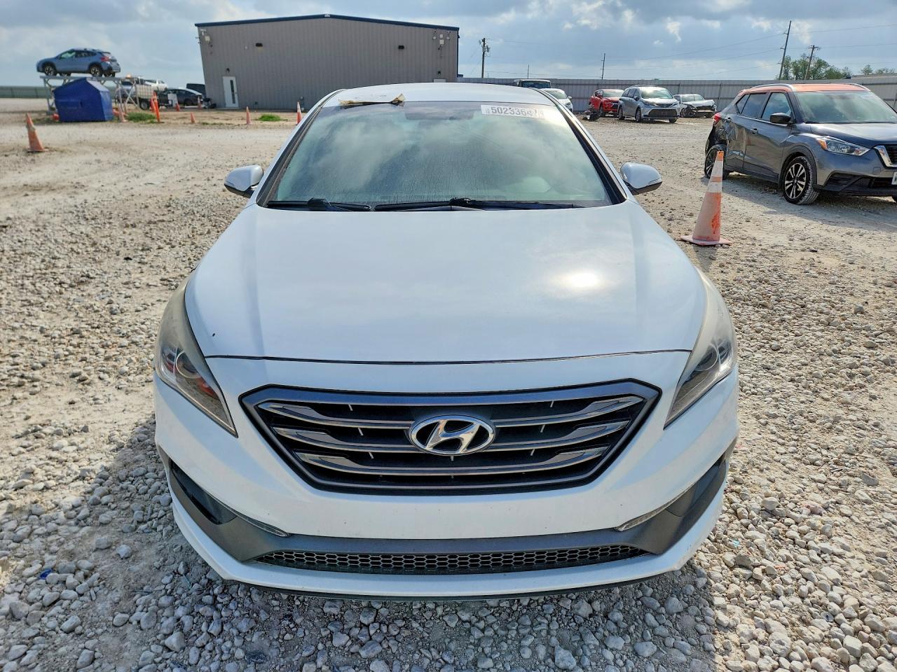2015 Hyundai Sonata White vin: 5NPE34AFXFH080734