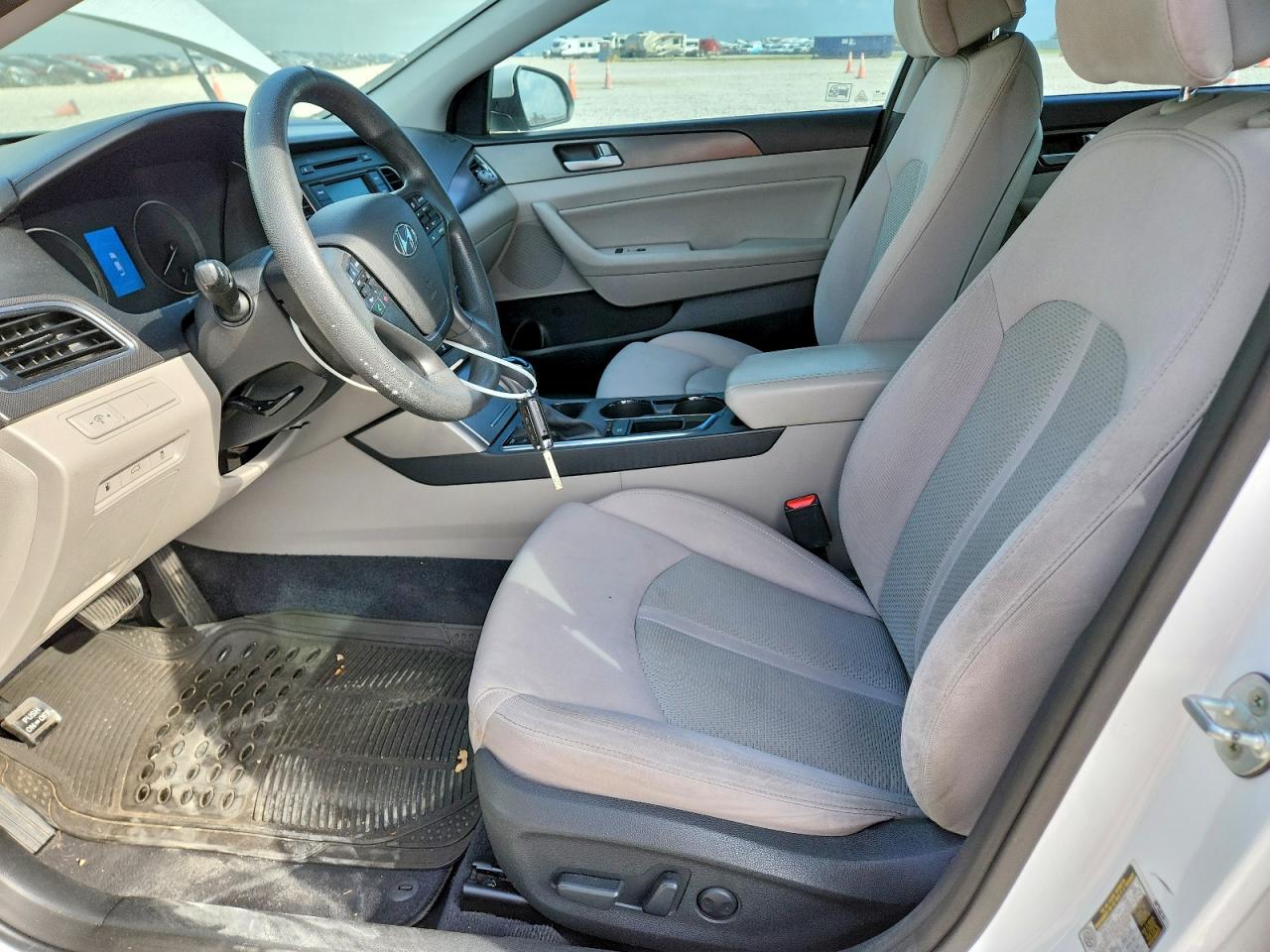 2015 Hyundai Sonata White vin: 5NPE34AFXFH080734