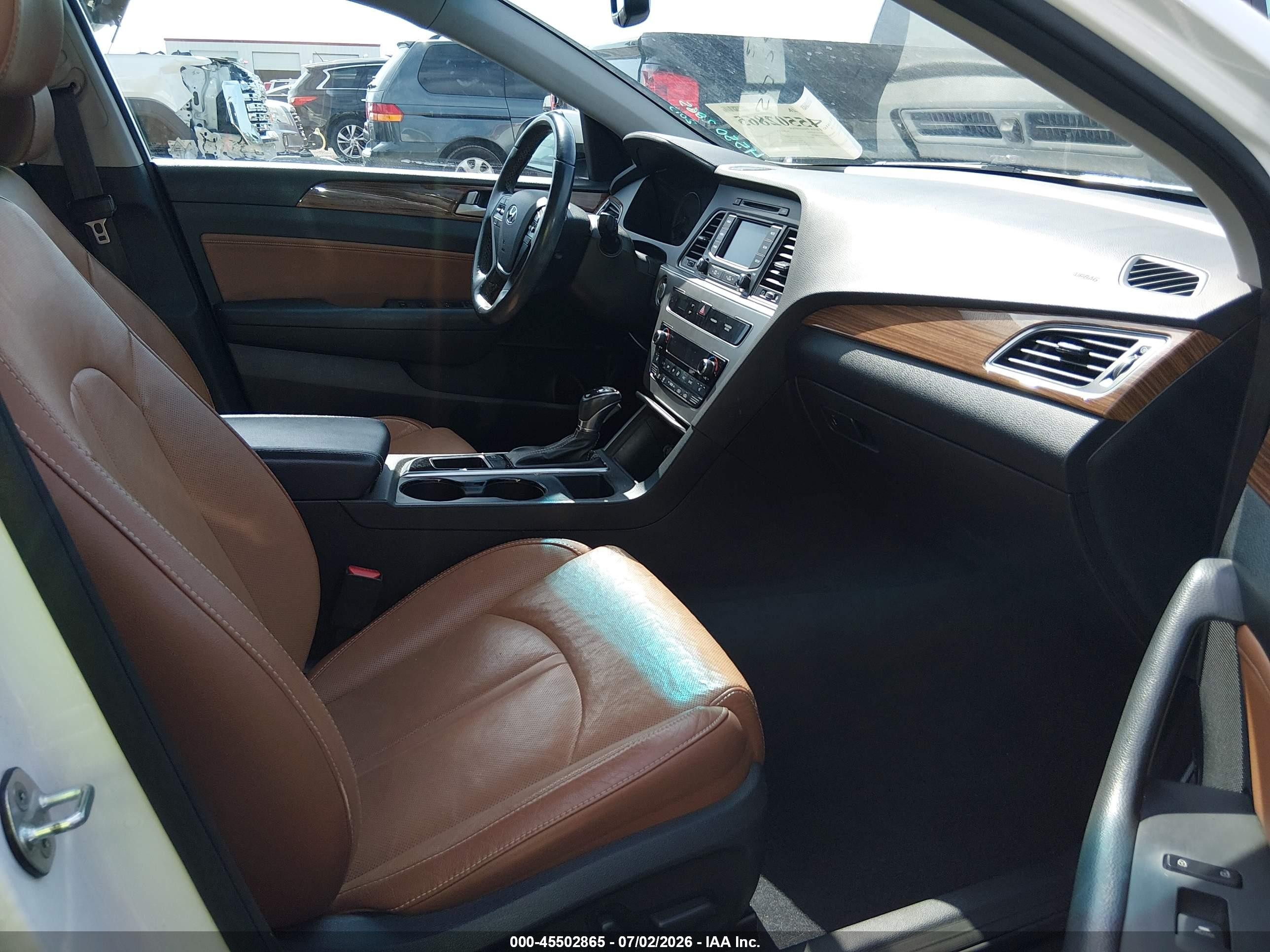 2015 Hyundai Sonata Limited Белый vin: 5NPE34AFXFH088784