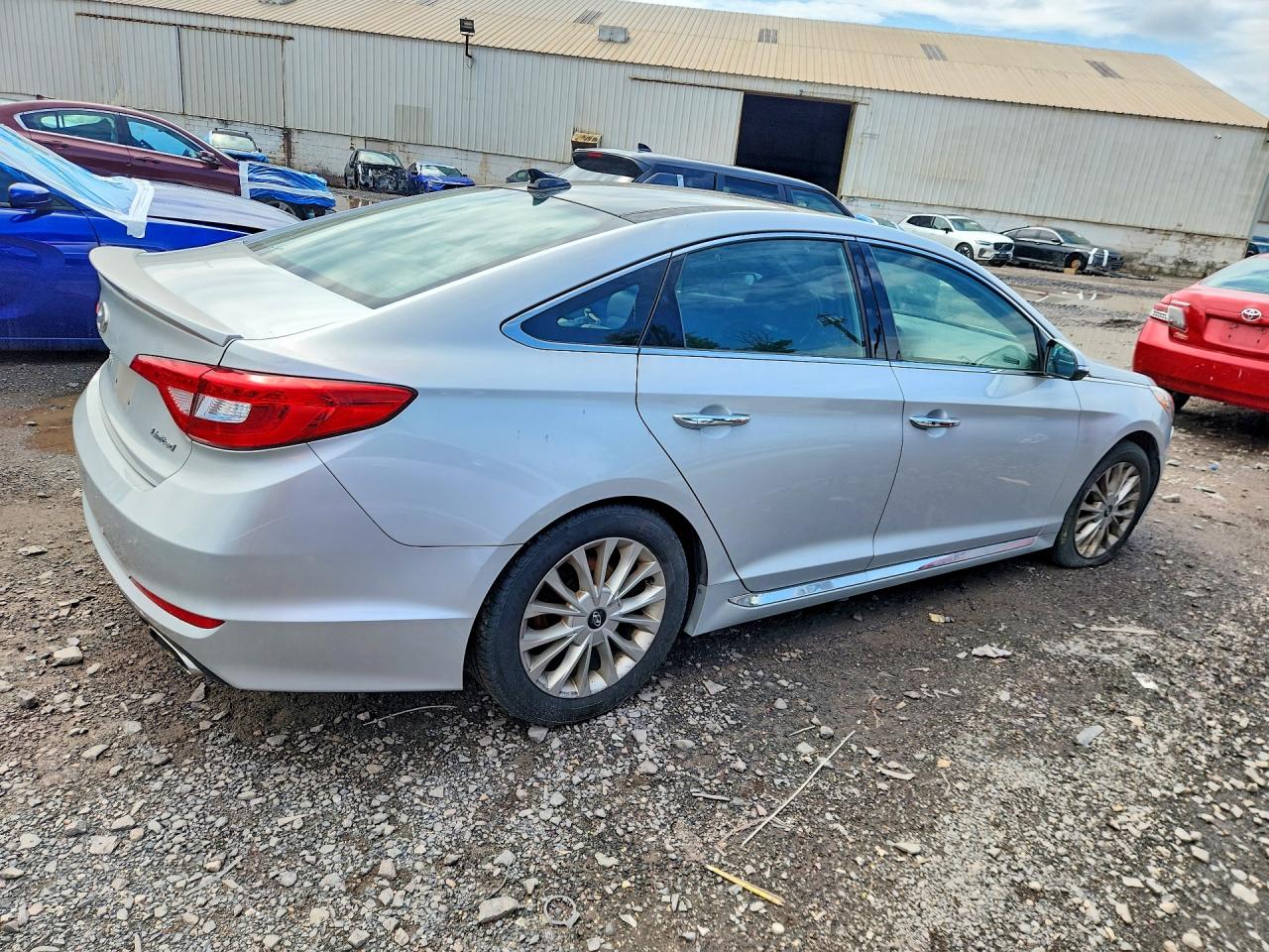2015 Hyundai Sonata Limited Silver vin: 5NPE34AFXFH090681