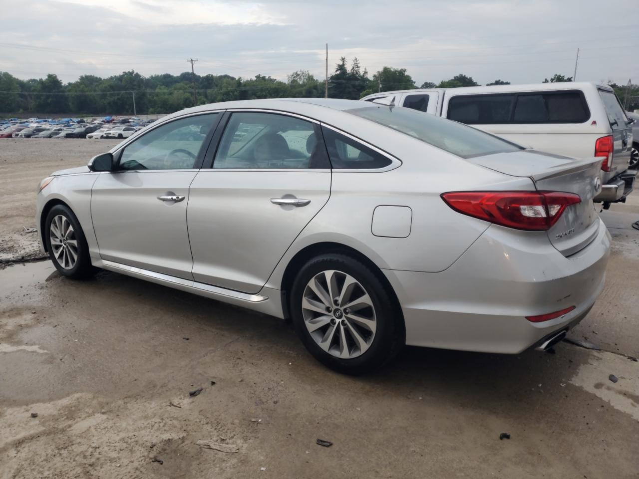 2015 Hyundai Sonata Sport Silver vin: 5NPE34AFXFH105356