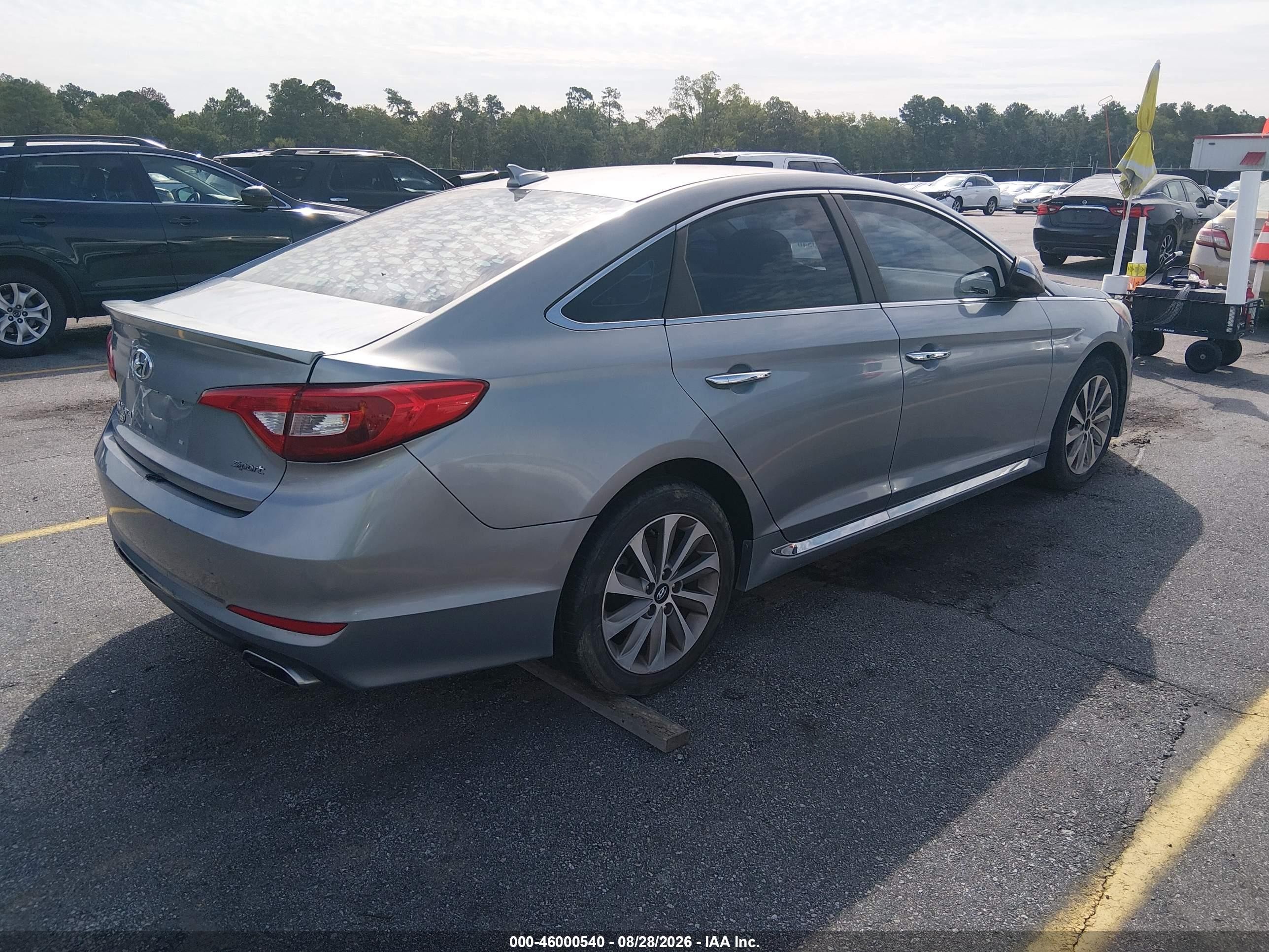 2015 Hyundai Sonata Sport Silver vin: 5NPE34AFXFH138065