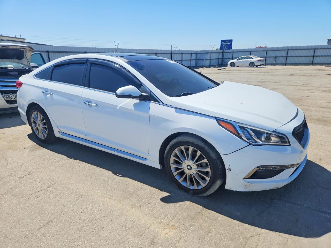 2015 Hyundai Sonata Limited White vin: 5NPE34AFXFH142990