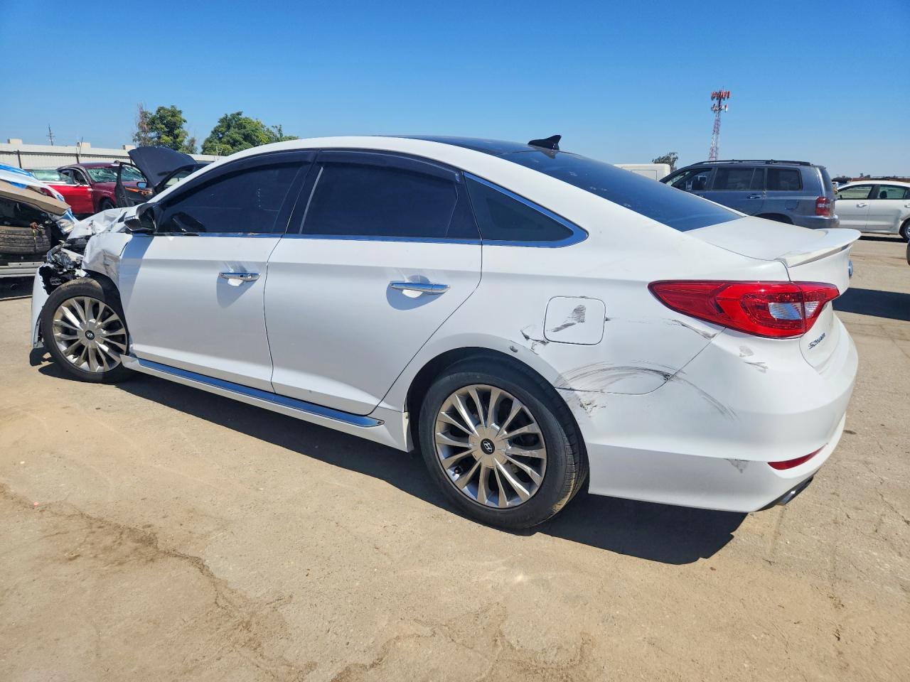 2015 Hyundai Sonata Limited White vin: 5NPE34AFXFH142990