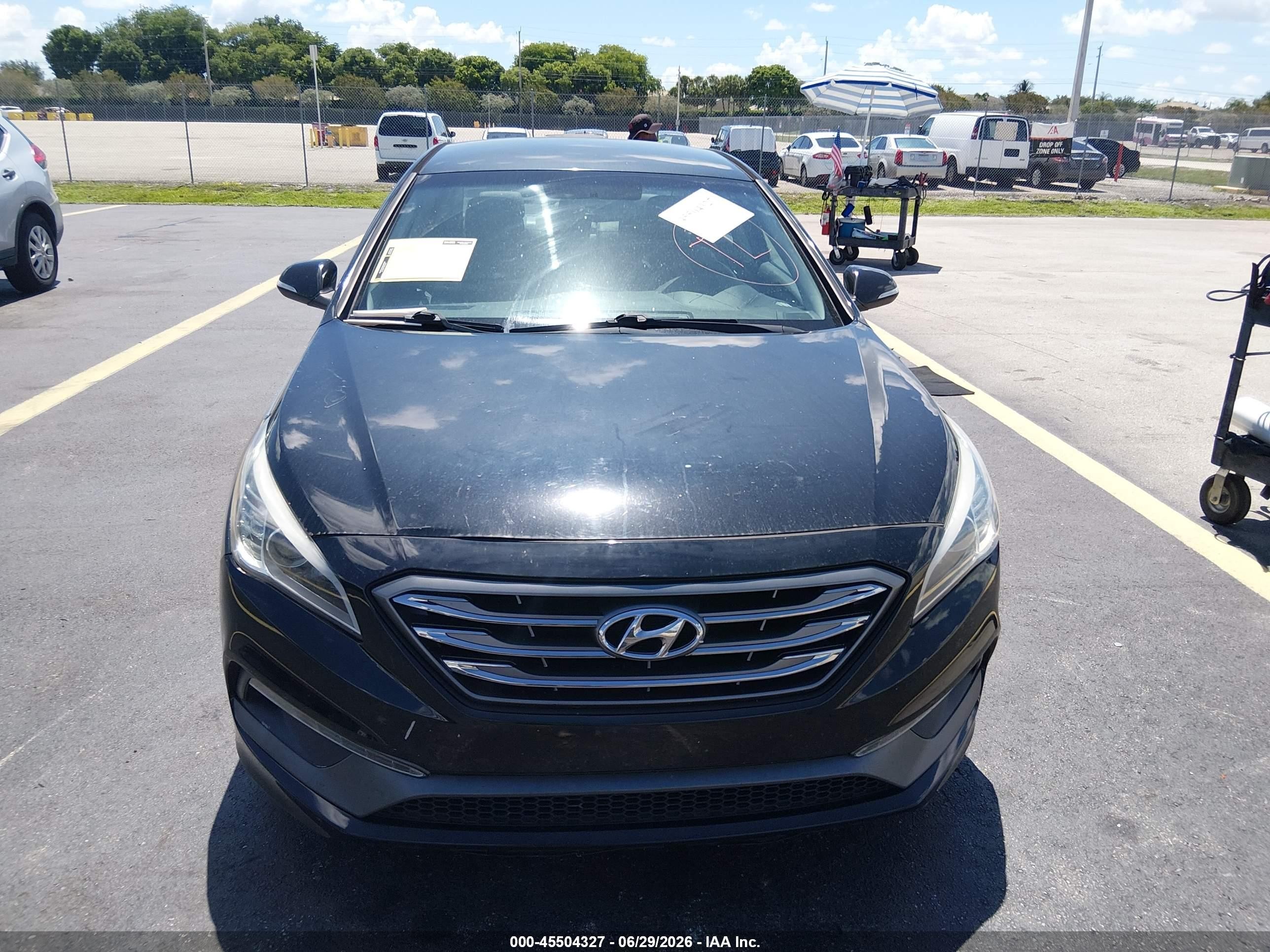 2015 Hyundai Sonata Sport Red vin: 5NPE34AFXFH200368
