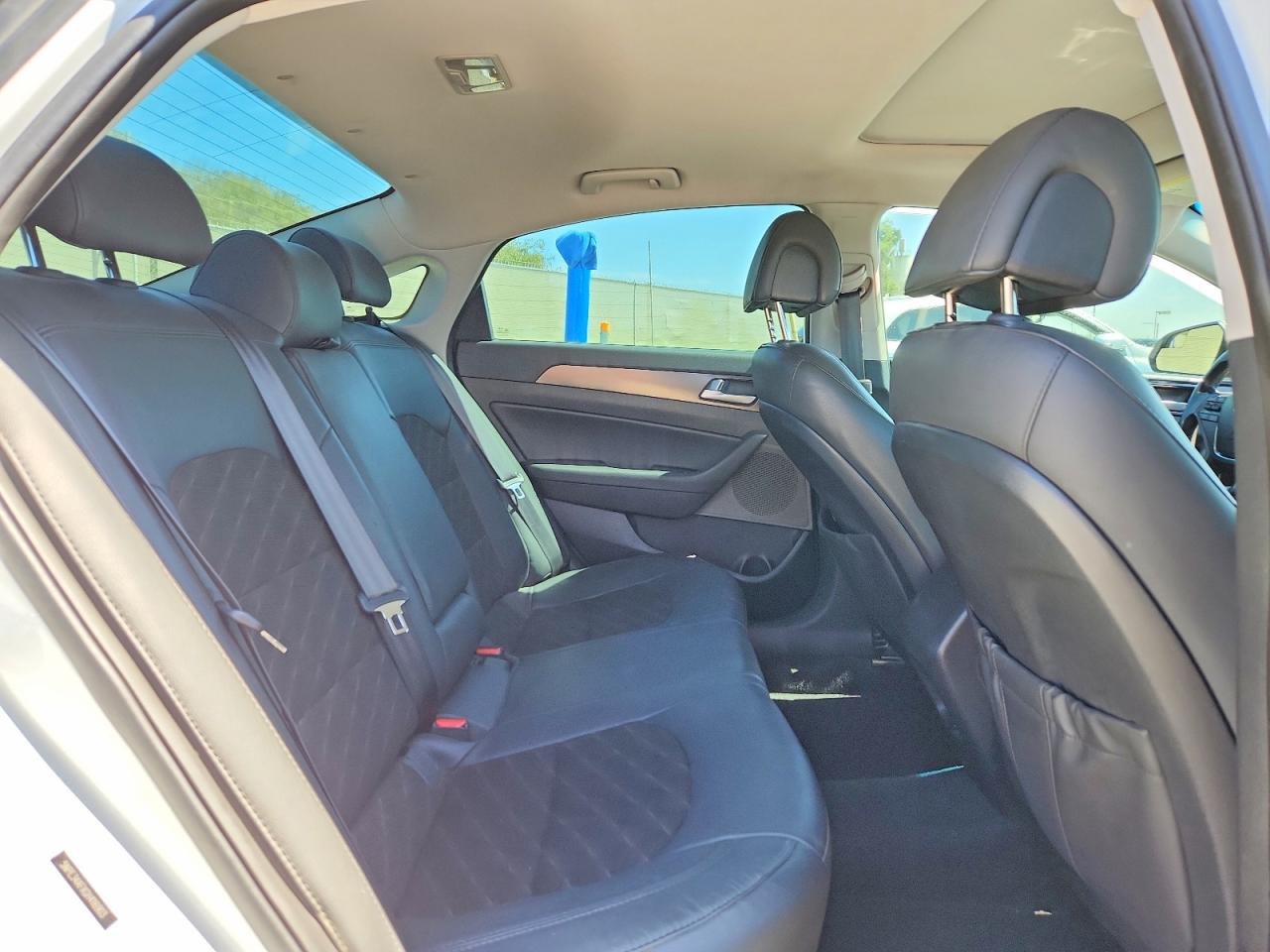 2016 Hyundai Sonata Sport White vin: 5NPE34AFXGH416903