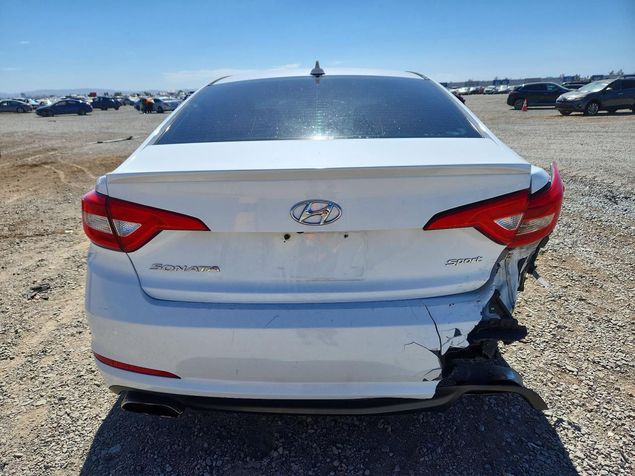 2016 Hyundai Sonata Sport White vin: 5NPE34AFXGH416903