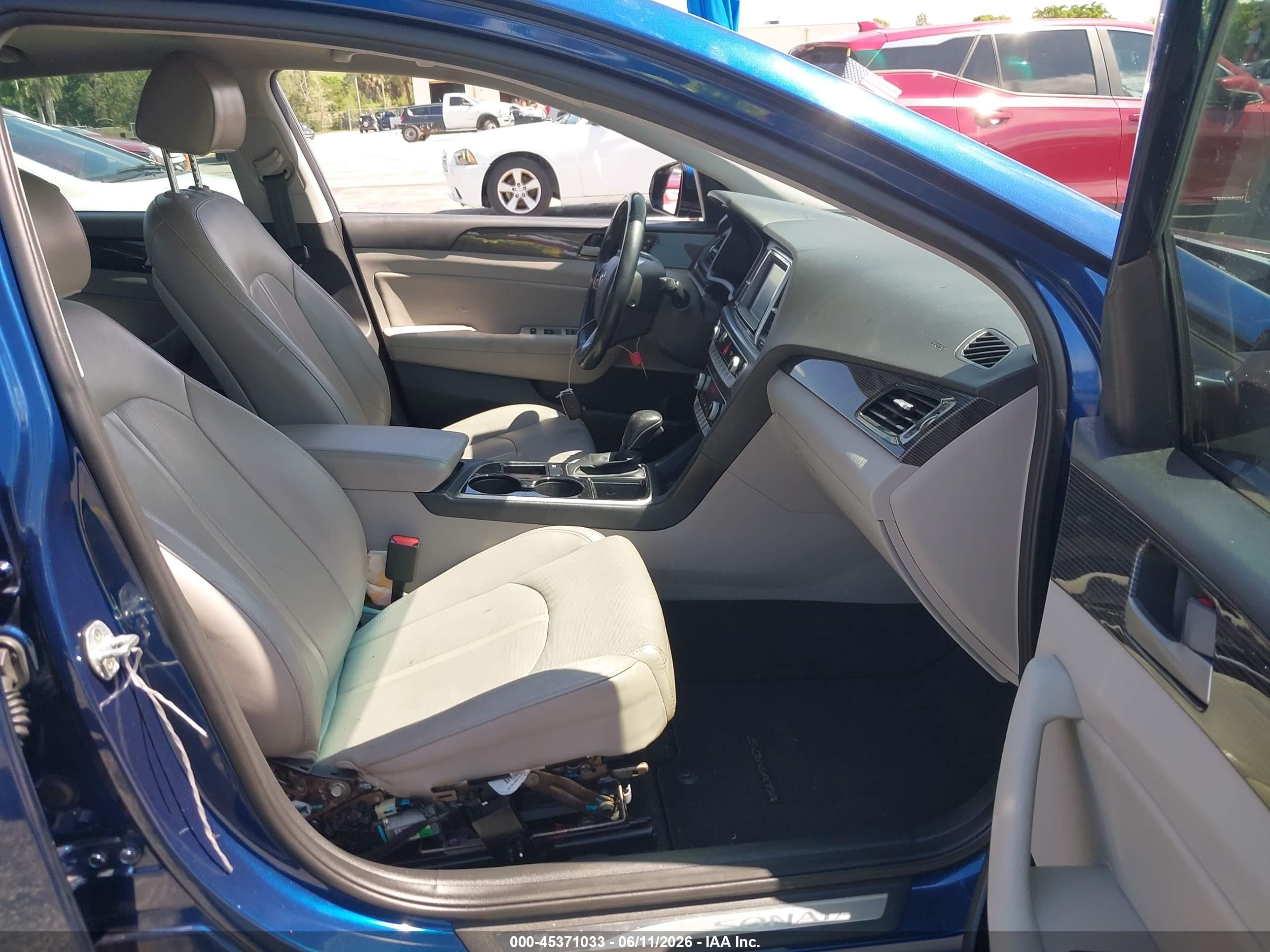 2018 Hyundai Sonata Limited Blue vin: 5NPE34AFXJH647940