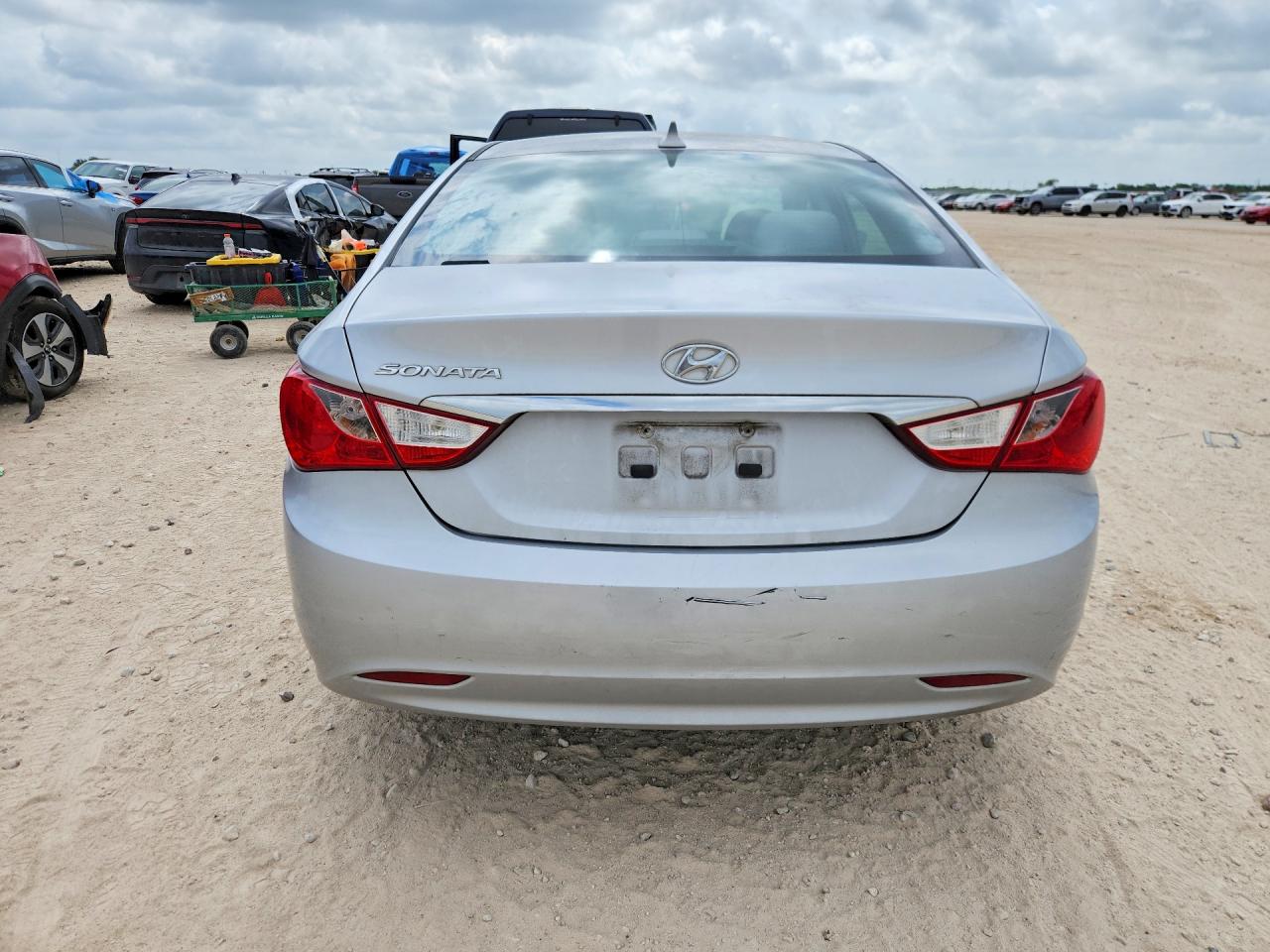 2011 Hyundai Sonata Gls Silver vin: 5NPEB4AC0BH077814