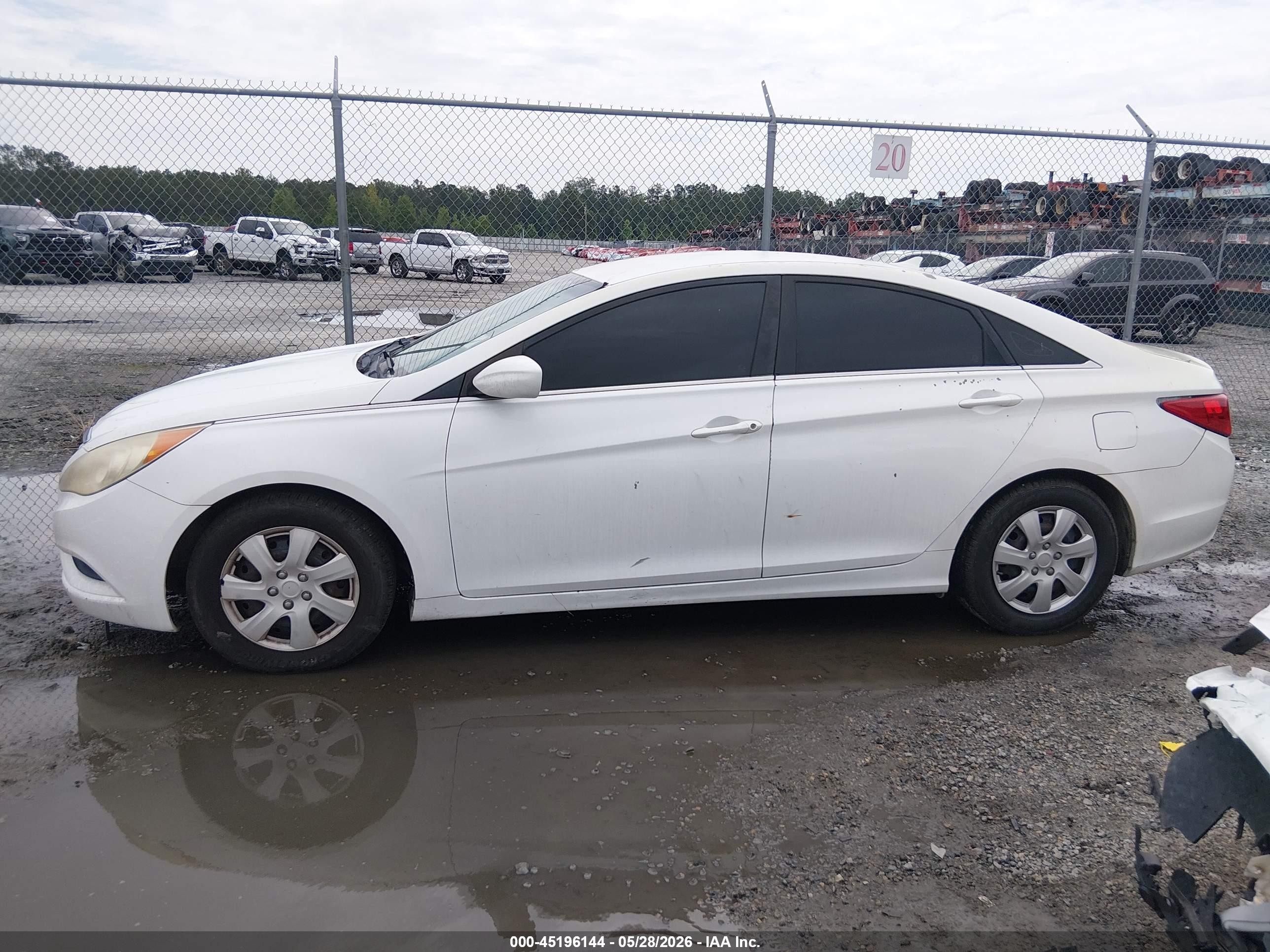2011 Hyundai Sonata Gls White vin: 5NPEB4AC0BH095780