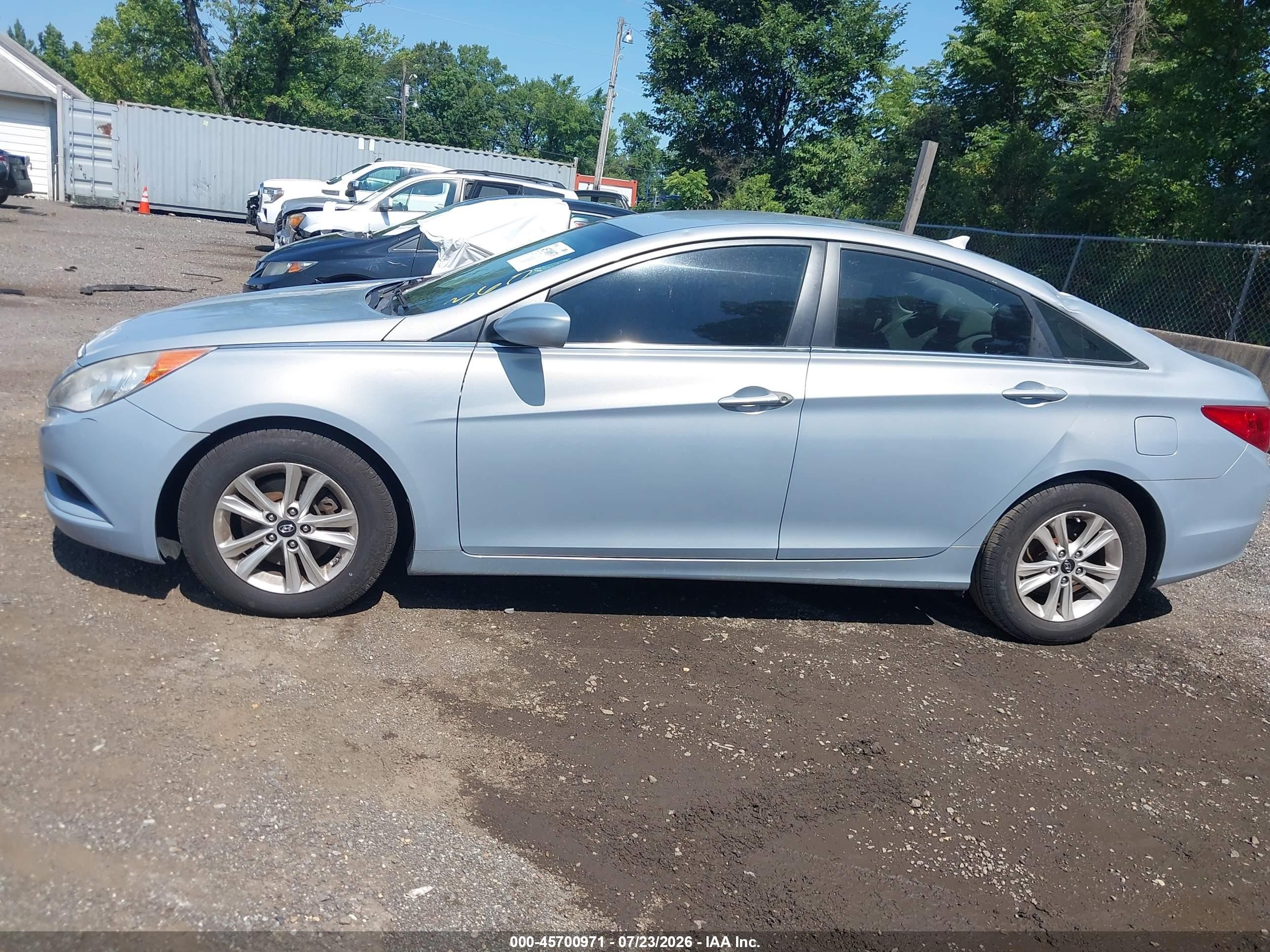 2011 Hyundai Sonata Gls Light Blue vin: 5NPEB4AC0BH101092