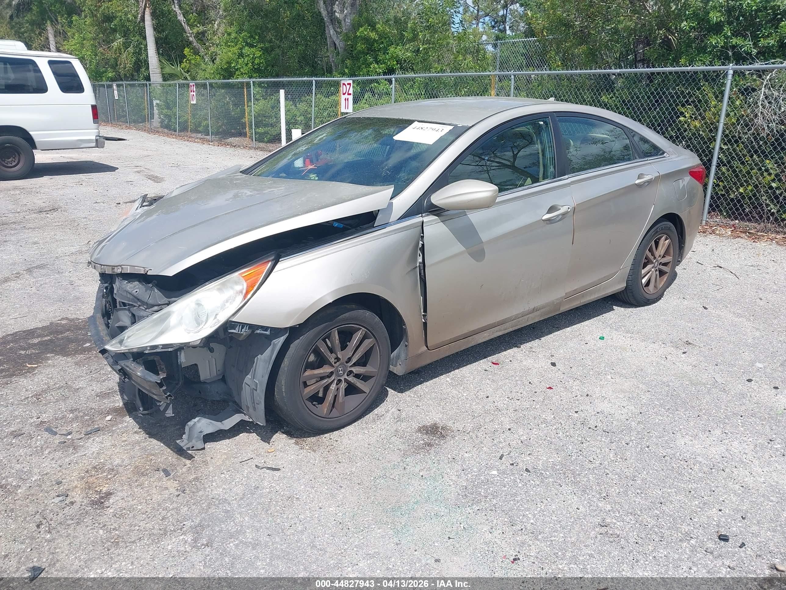 2011 Hyundai Sonata Gls Champagne vin: 5NPEB4AC0BH109239