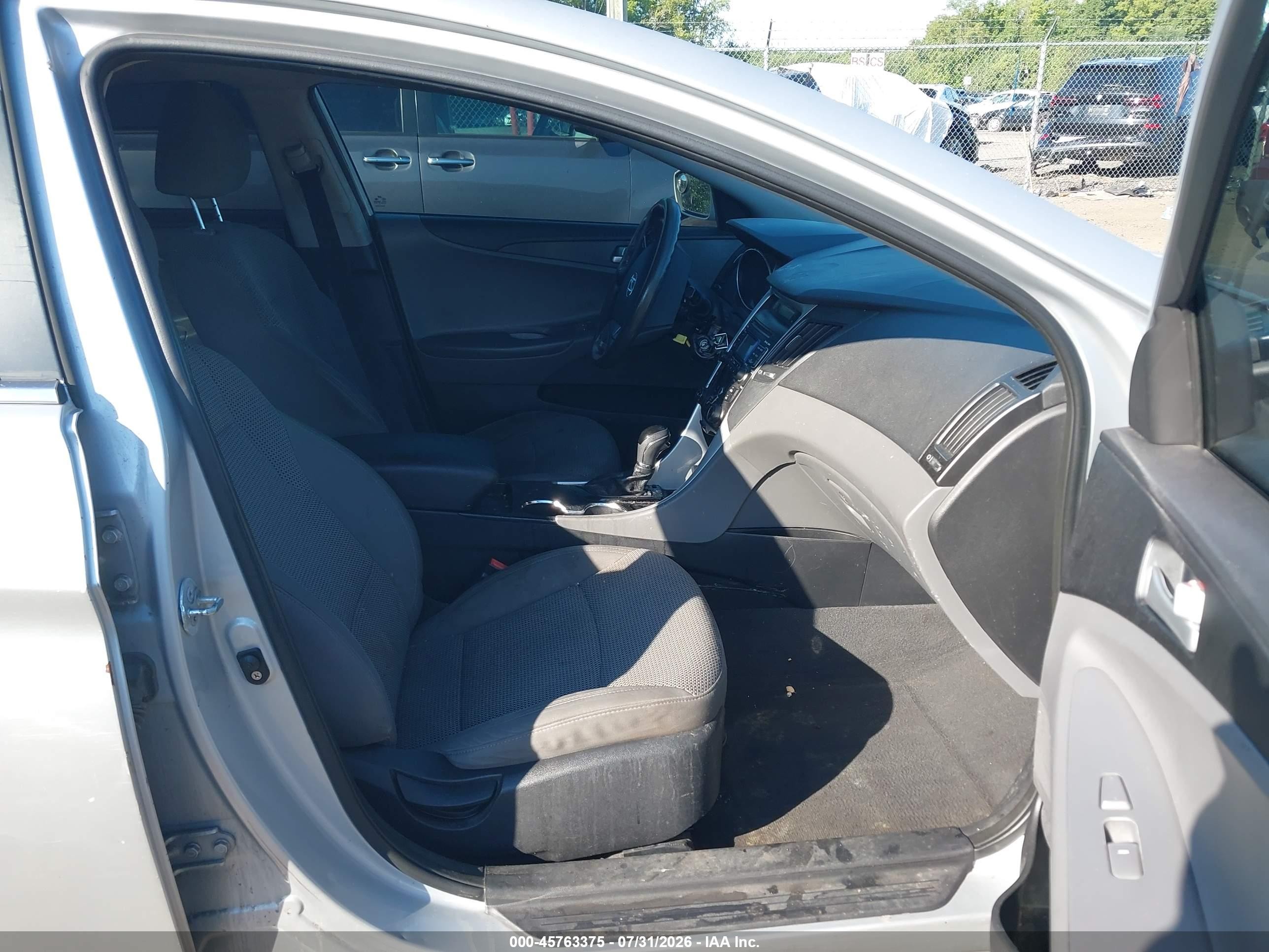 2011 Hyundai Sonata Gls Silver vin: 5NPEB4AC0BH211477