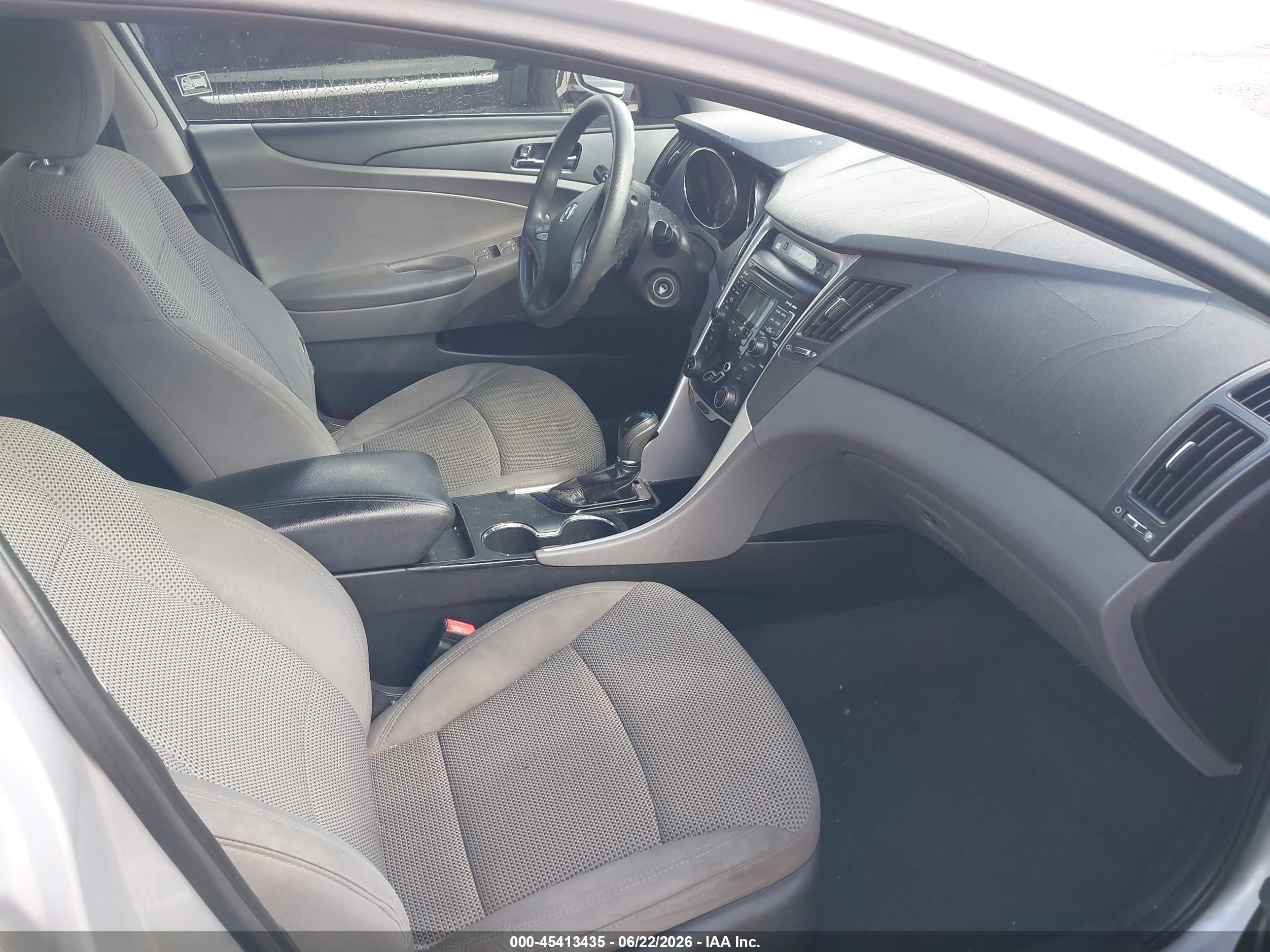2011 Hyundai Sonata Gls Silver vin: 5NPEB4AC0BH250103
