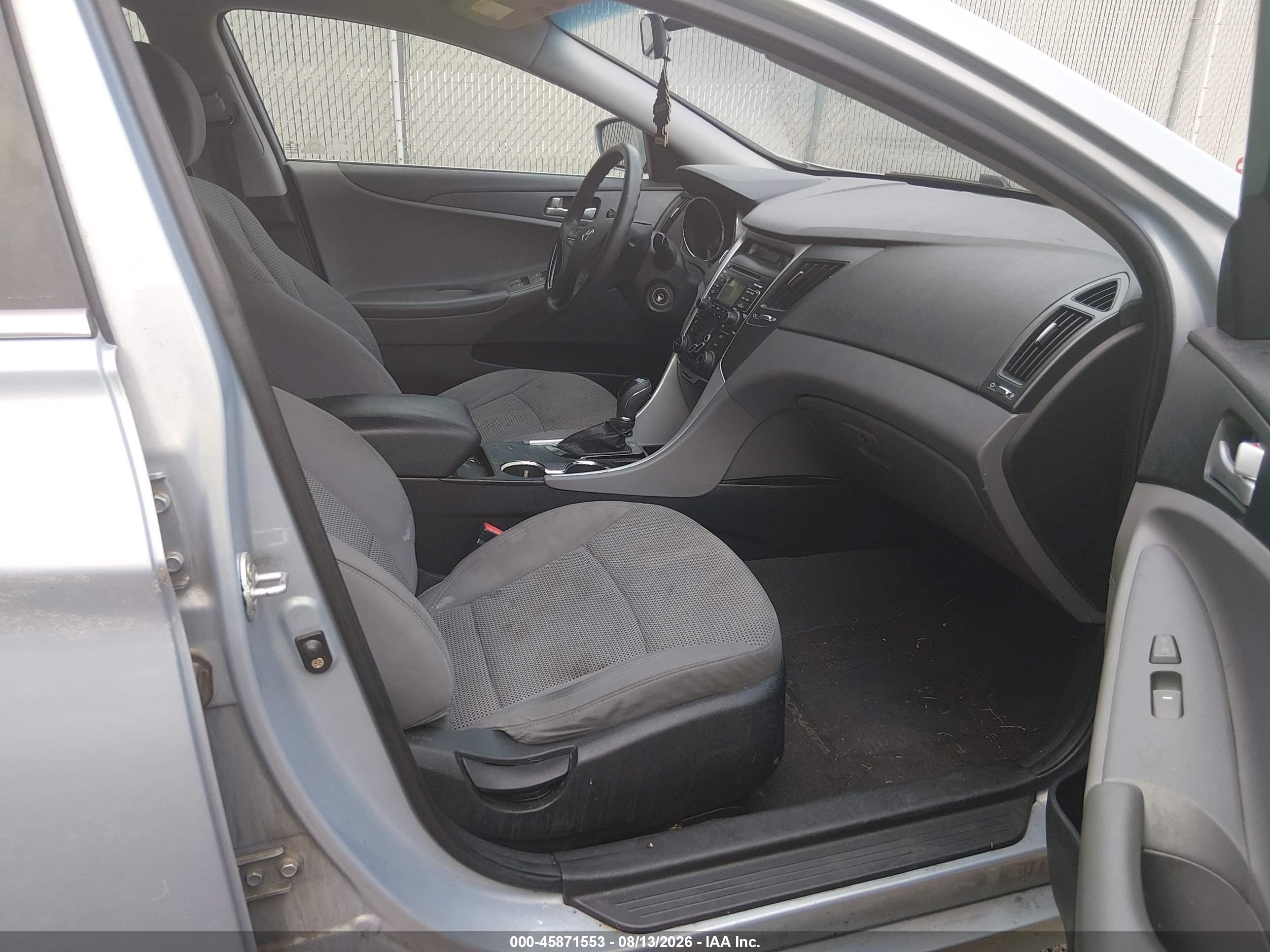2011 Hyundai Sonata Gls Серебряный vin: 5NPEB4AC0BH267399