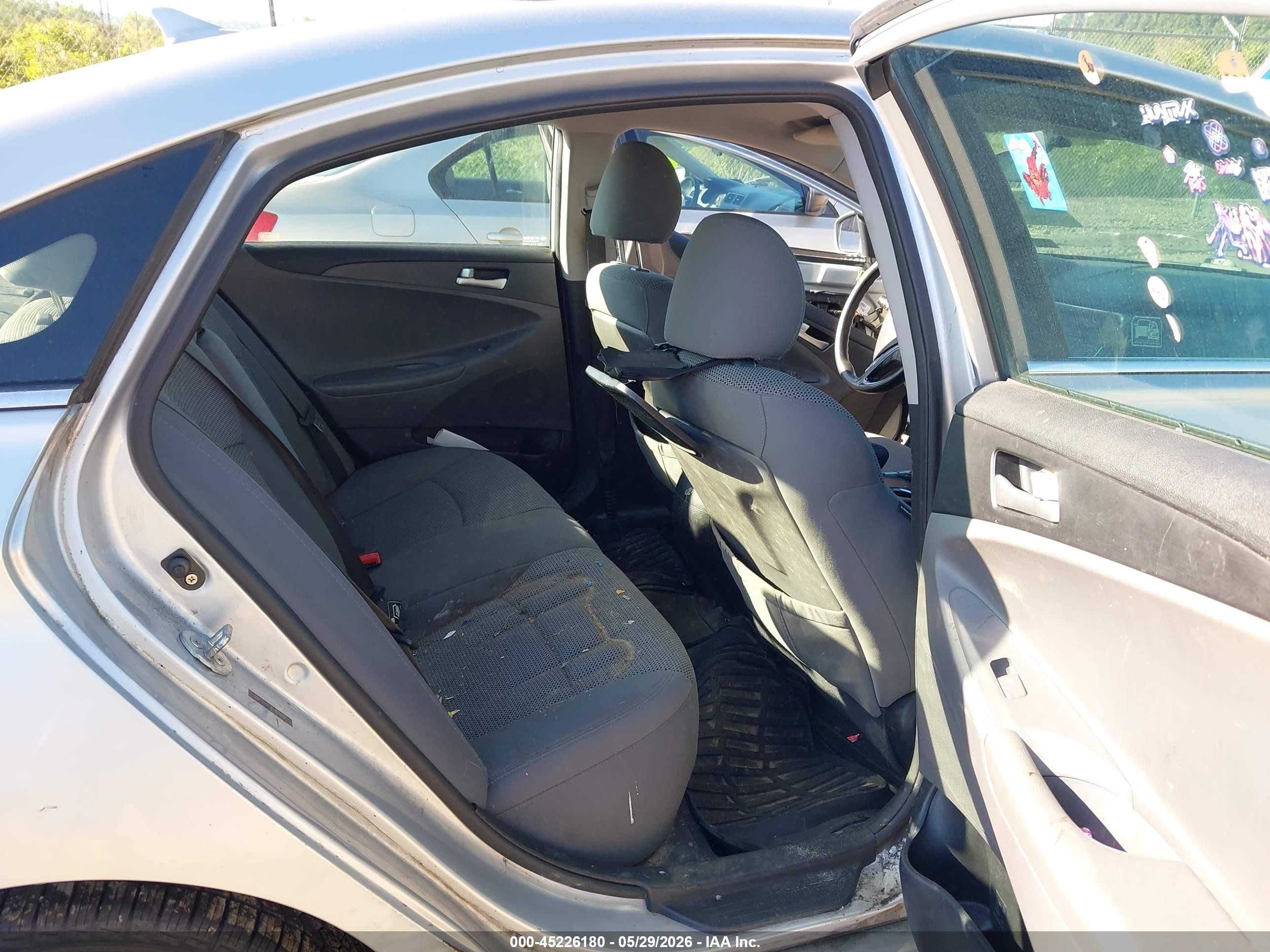 2011 Hyundai Sonata Gls Silver vin: 5NPEB4AC0BH271601