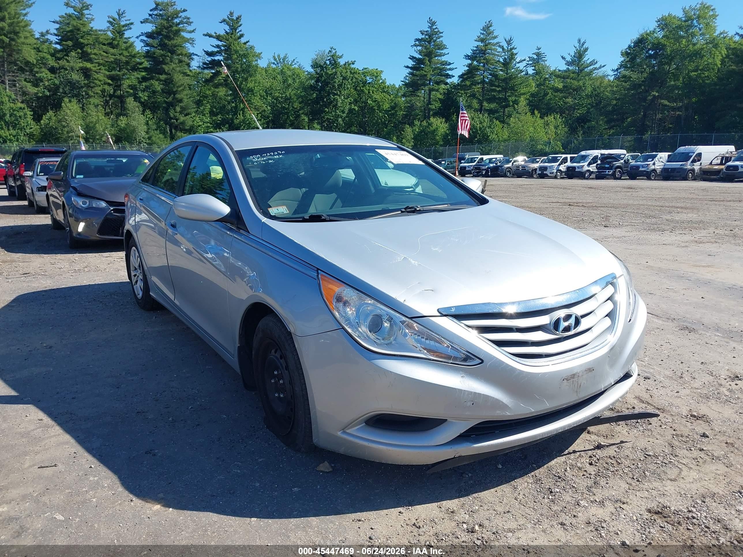 2013 Hyundai Sonata Gls Silver vin: 5NPEB4AC0DH526895