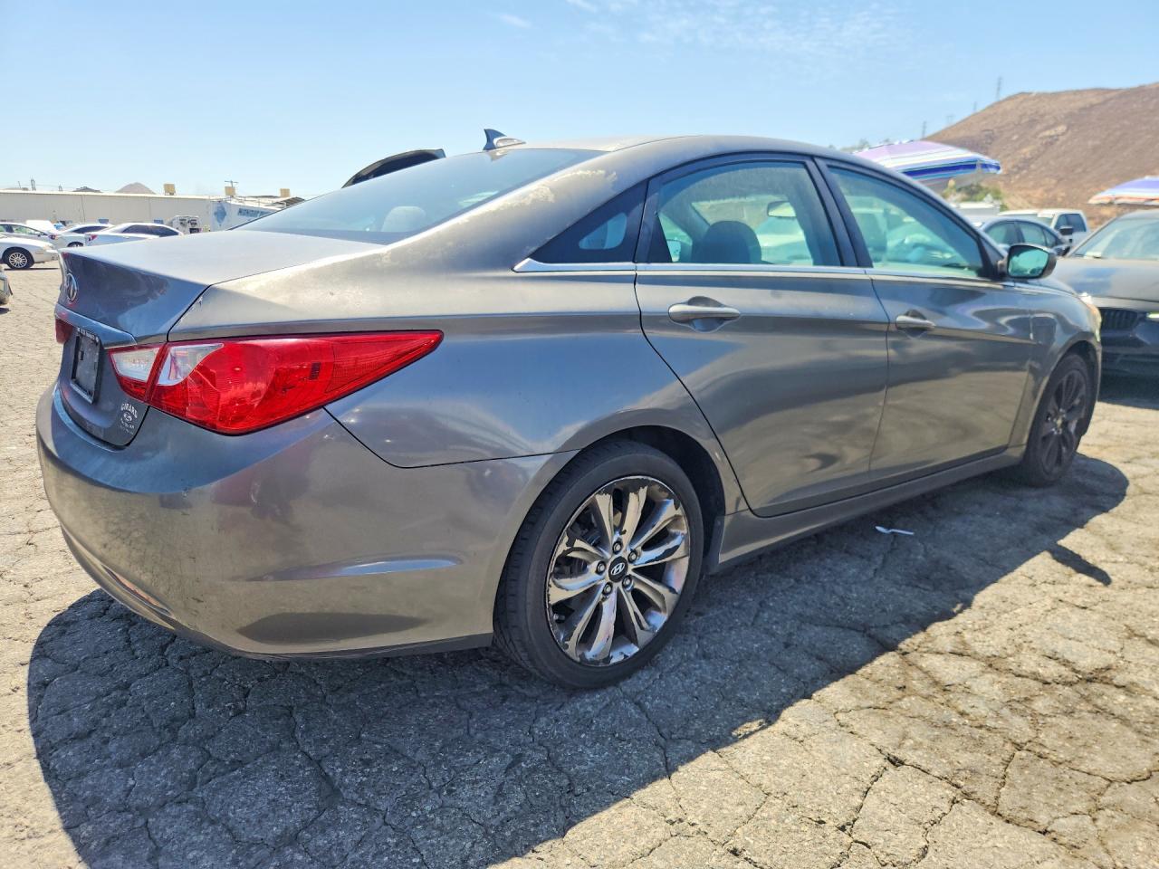 2013 Hyundai Sonata Gls Silver vin: 5NPEB4AC0DH570637