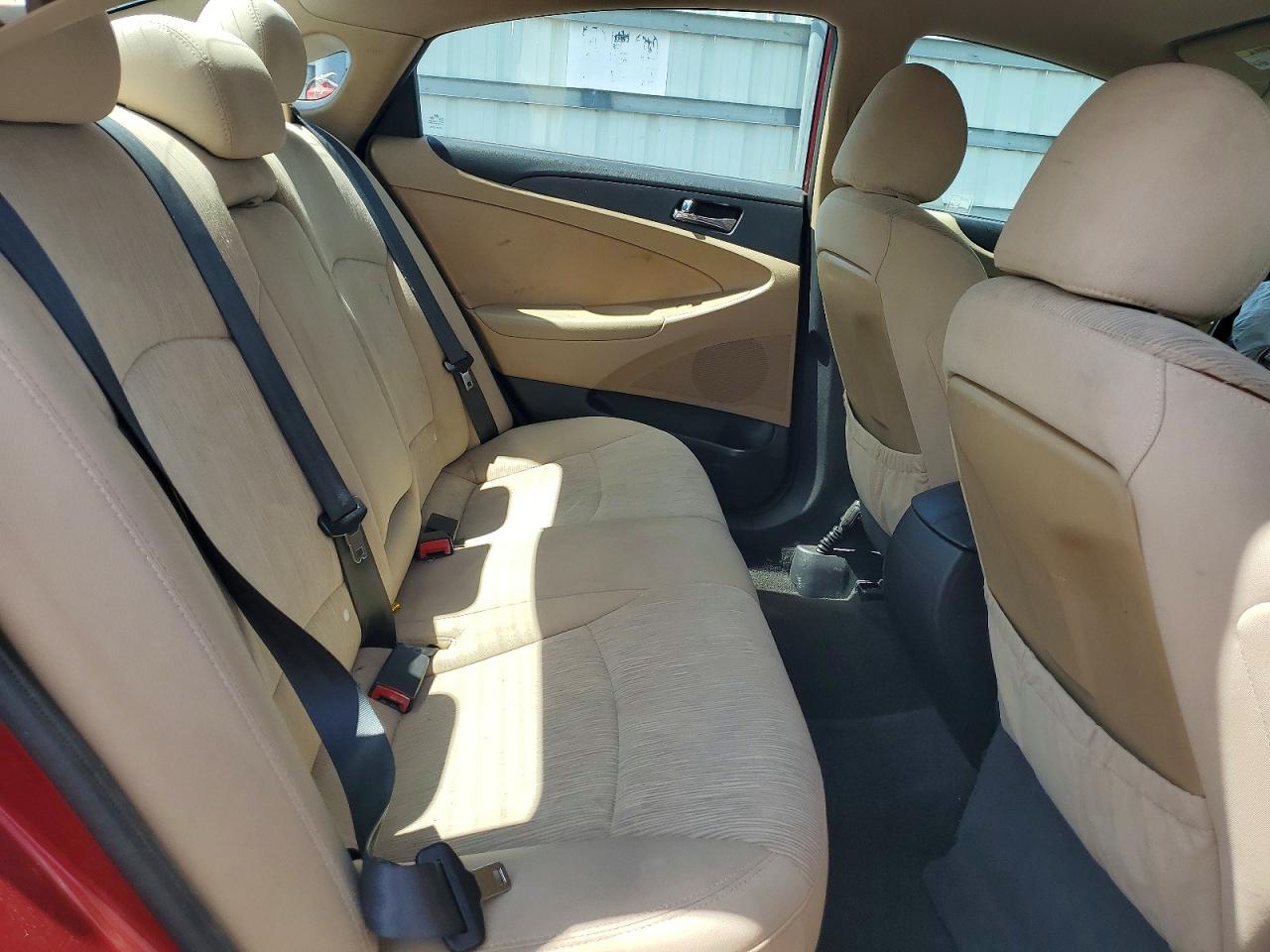 2013 Hyundai Sonata Red vin: 5NPEB4AC0DH630156