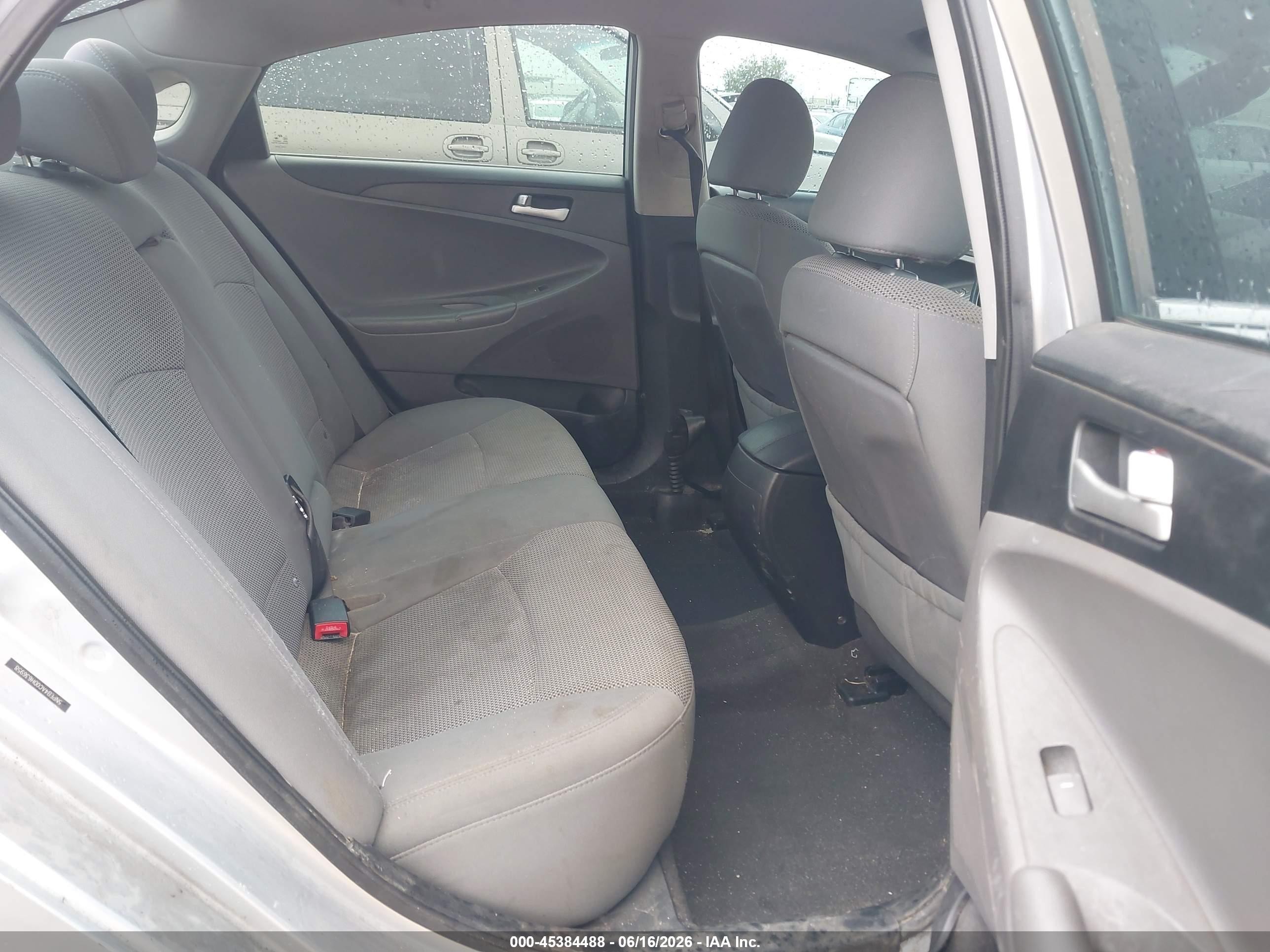 2013 Hyundai Sonata Gls Silver vin: 5NPEB4AC0DH636958