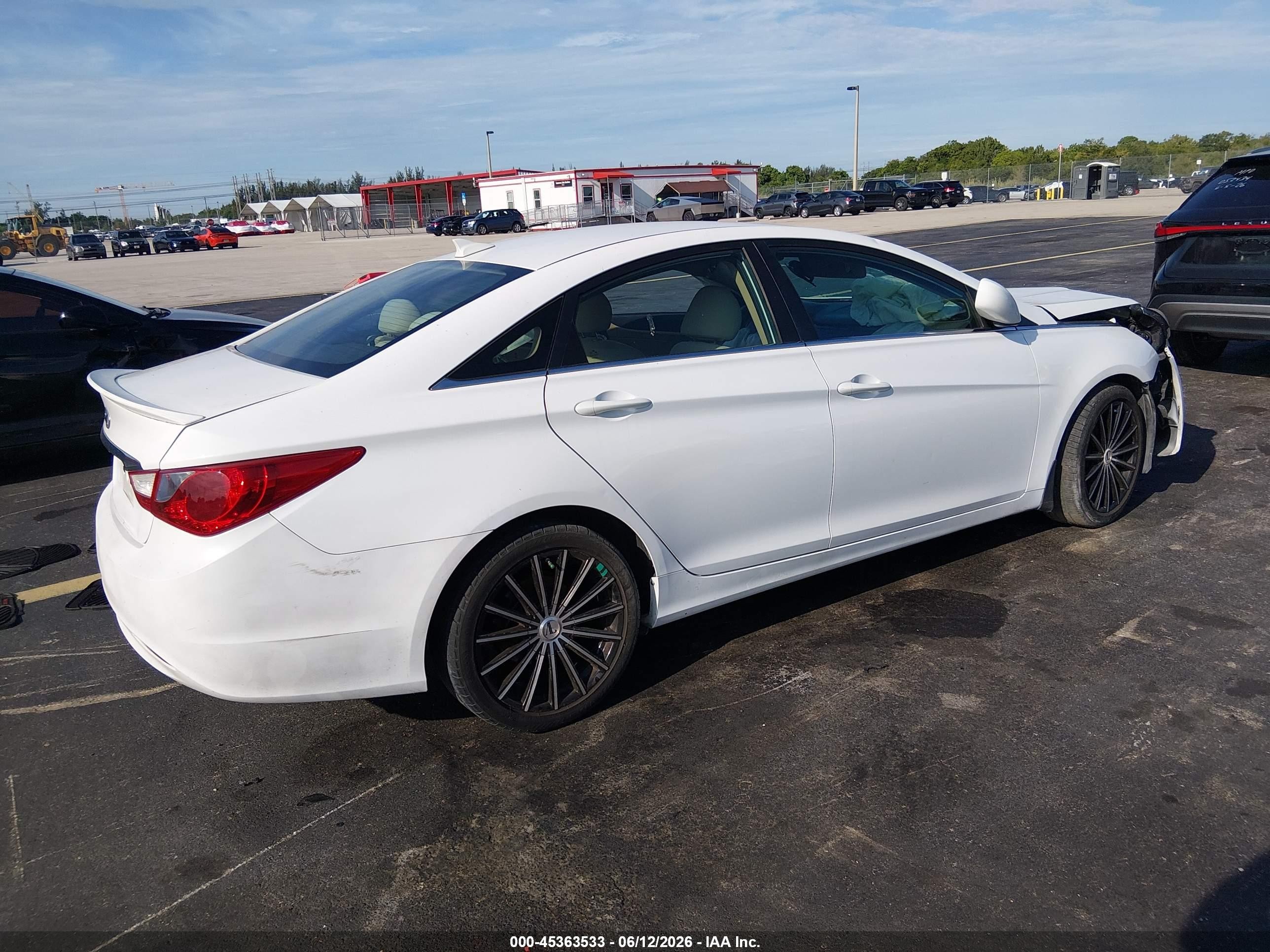 2013 Hyundai Sonata Gls White vin: 5NPEB4AC0DH748045