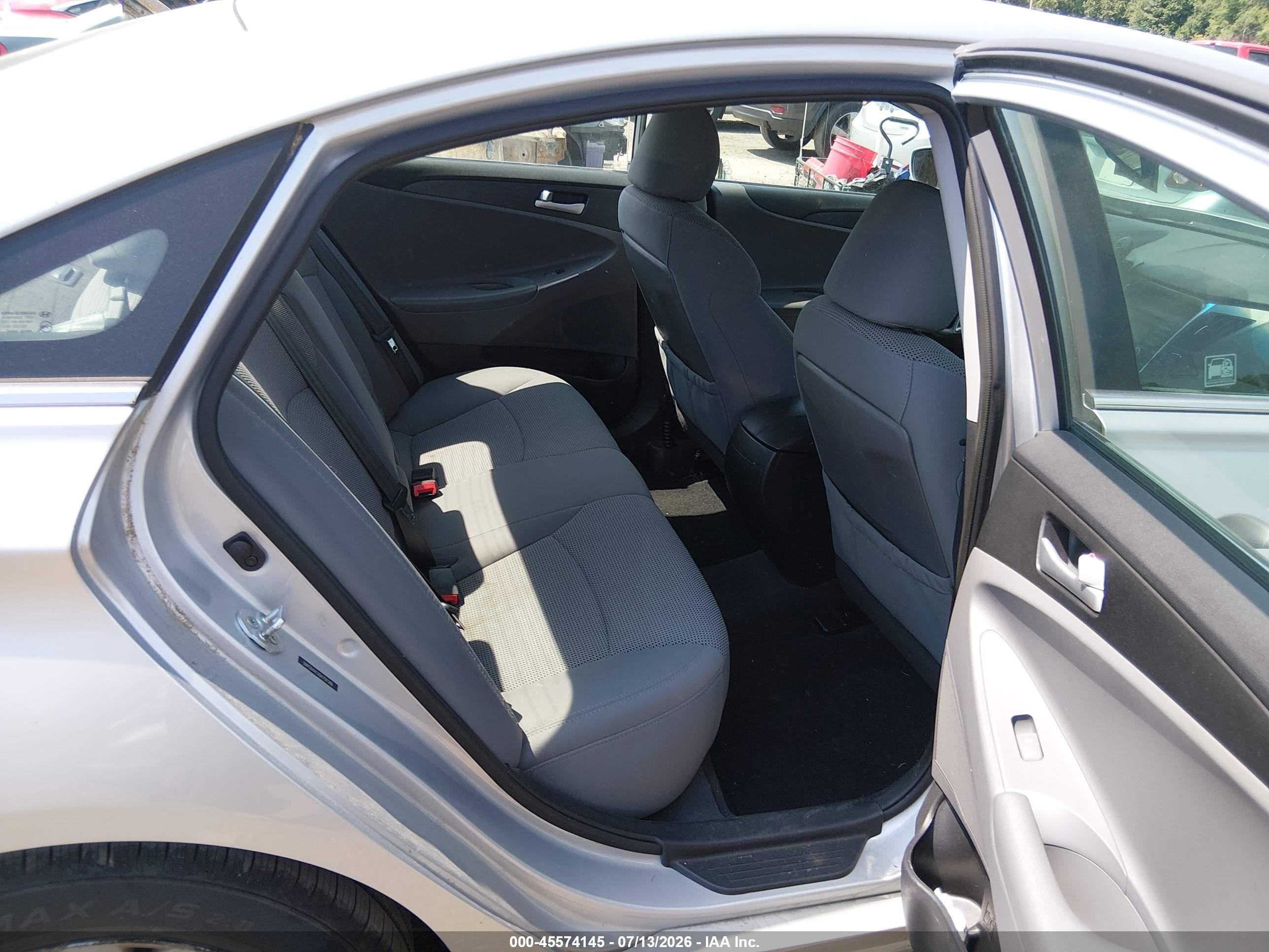 2013 Hyundai Sonata Gls Silver vin: 5NPEB4AC0DH791588